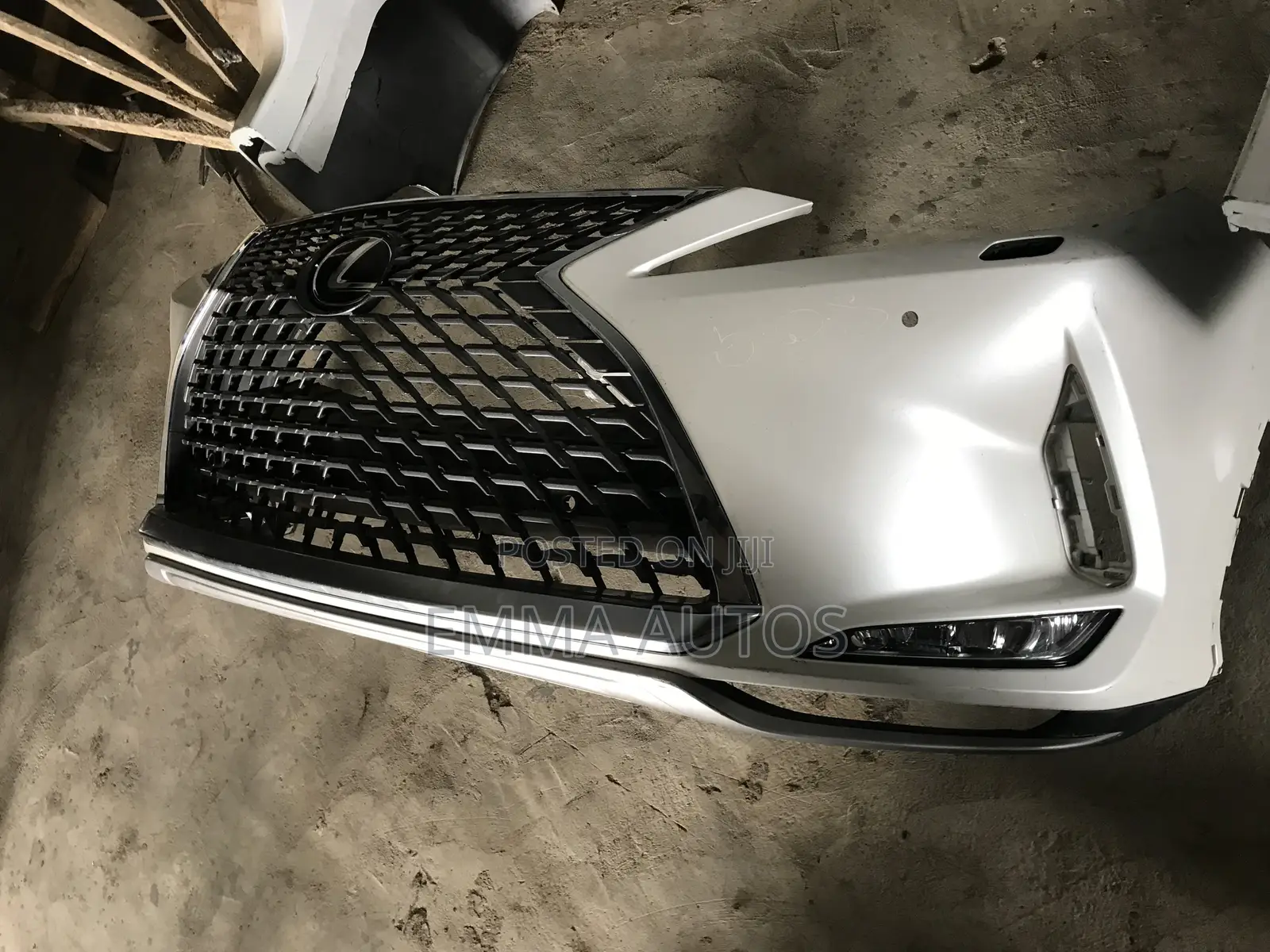 Complete Front Bumper Rx 350 2018-2022 Available Dm