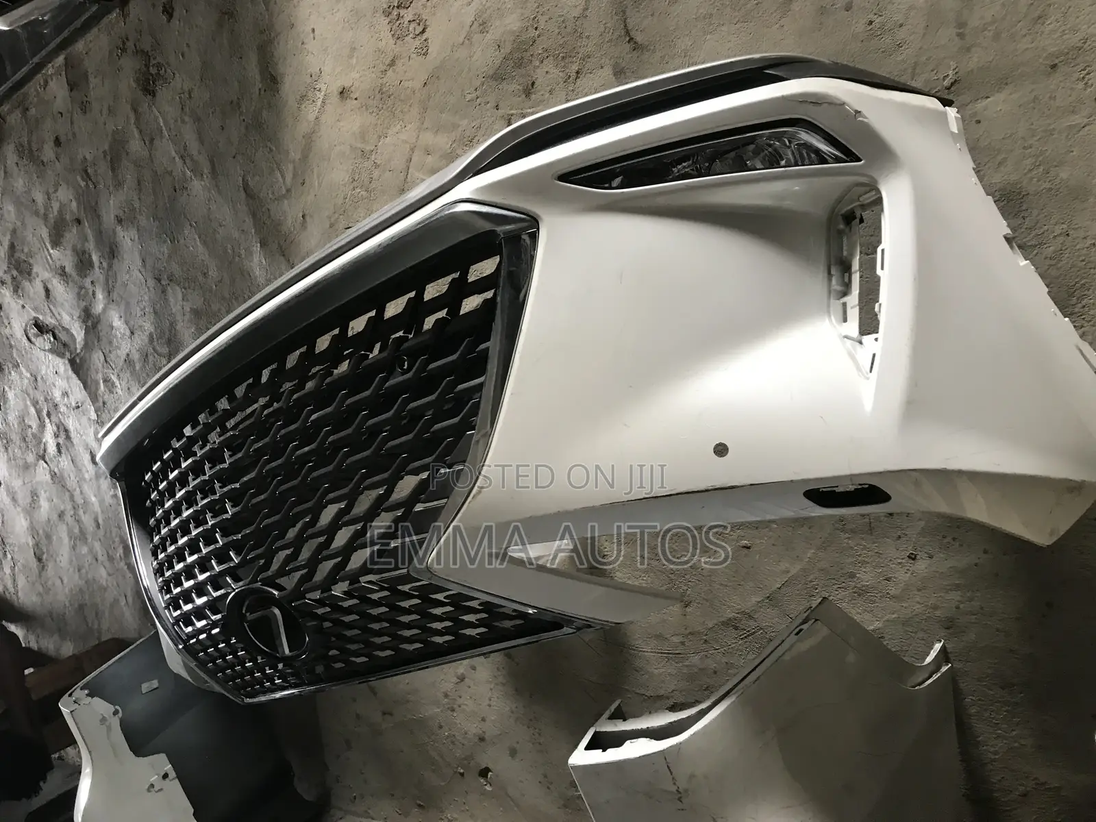 Complete Front Bumper Rx 350 2018-2022 Available Dm