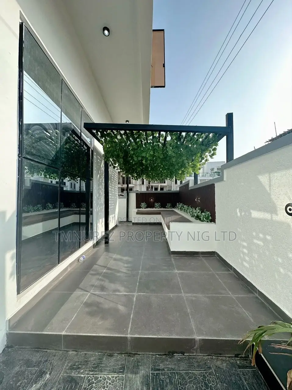 4bdrm Duplex in Ajah for sale