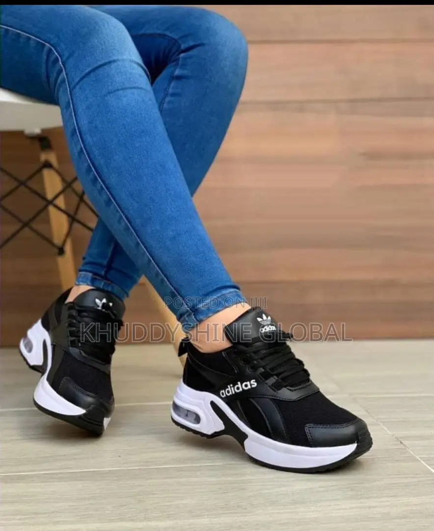 Quality Ladies Sneakers Sports Shoes