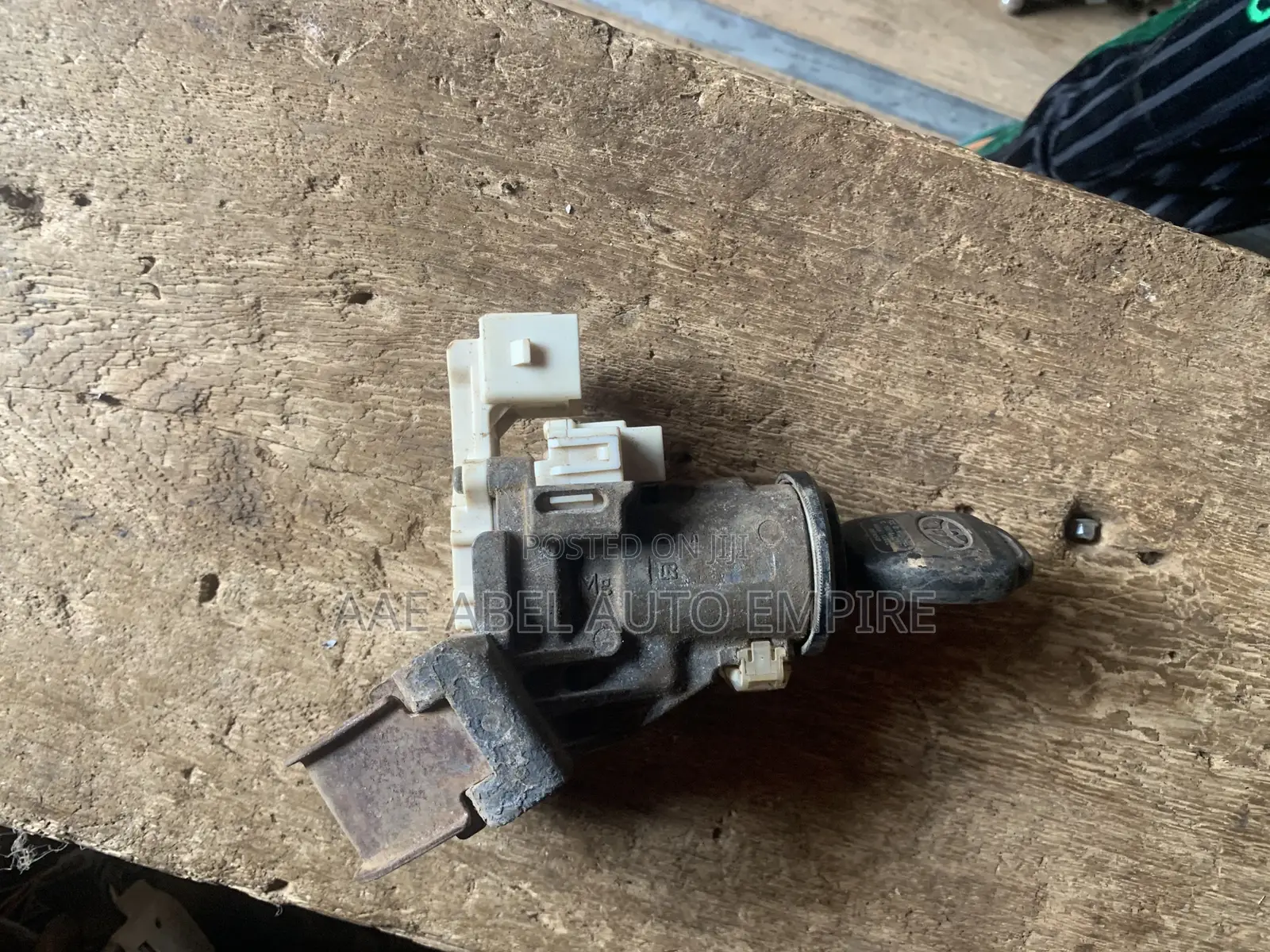 Ignition Key With Remote Control for Corolla 2014-2017