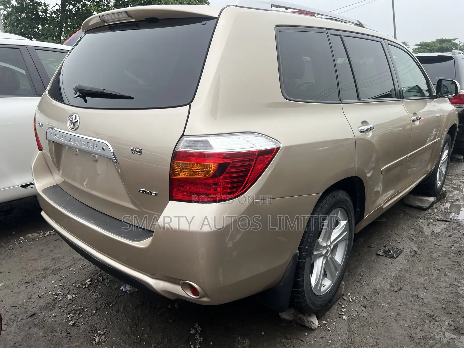 Toyota Highlander 2010 Gold