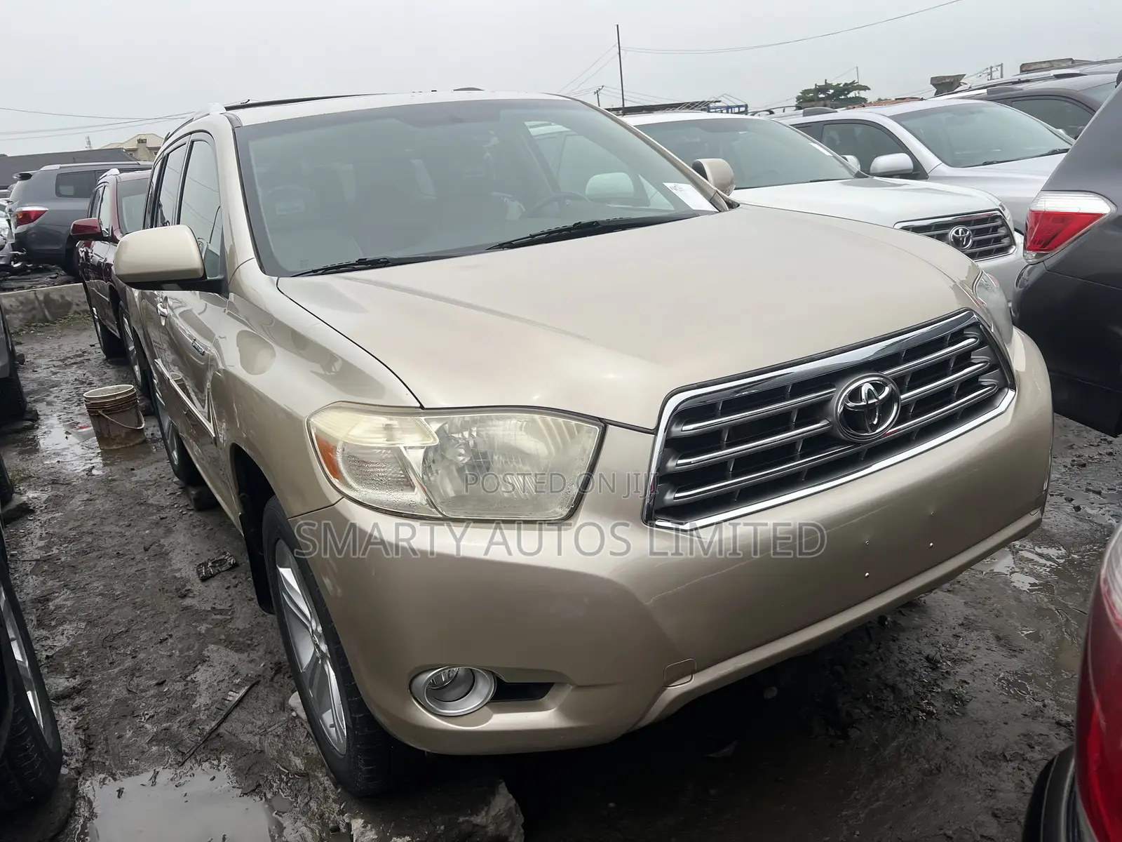 Toyota Highlander 2010 Gold
