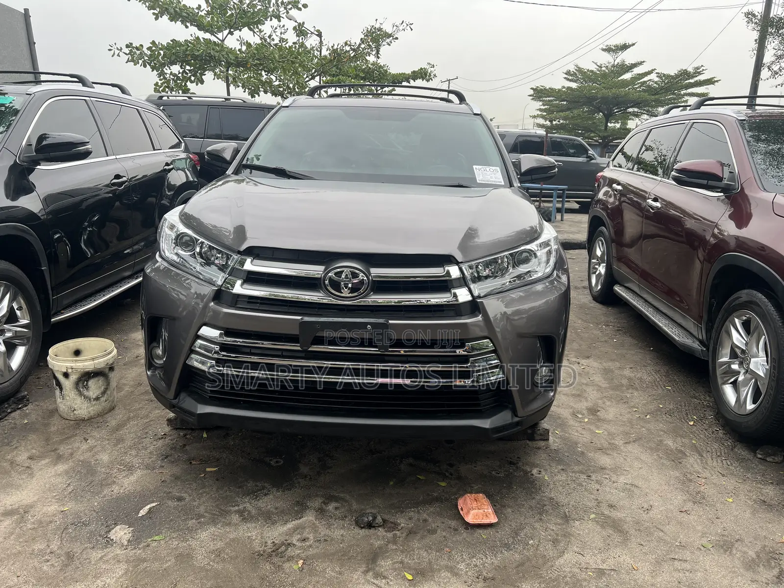 Toyota Highlander 2017 Gold