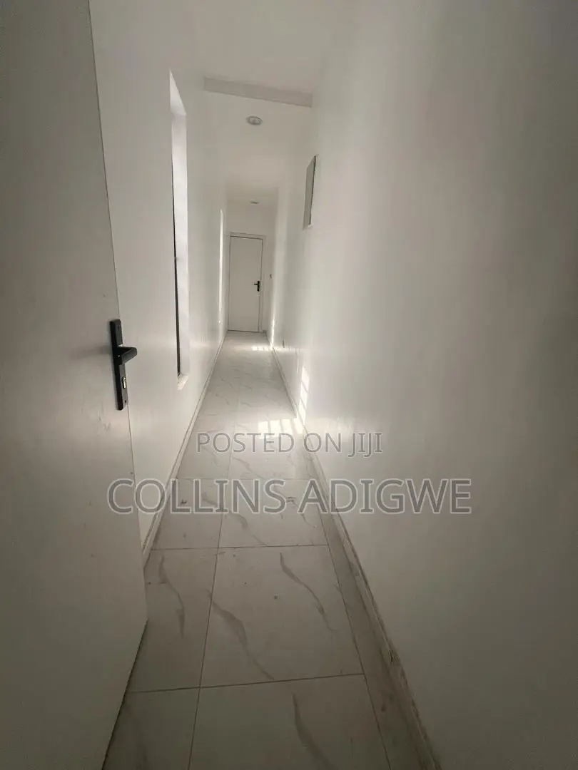 4bdrm Duplex in Behind Blenco for sale