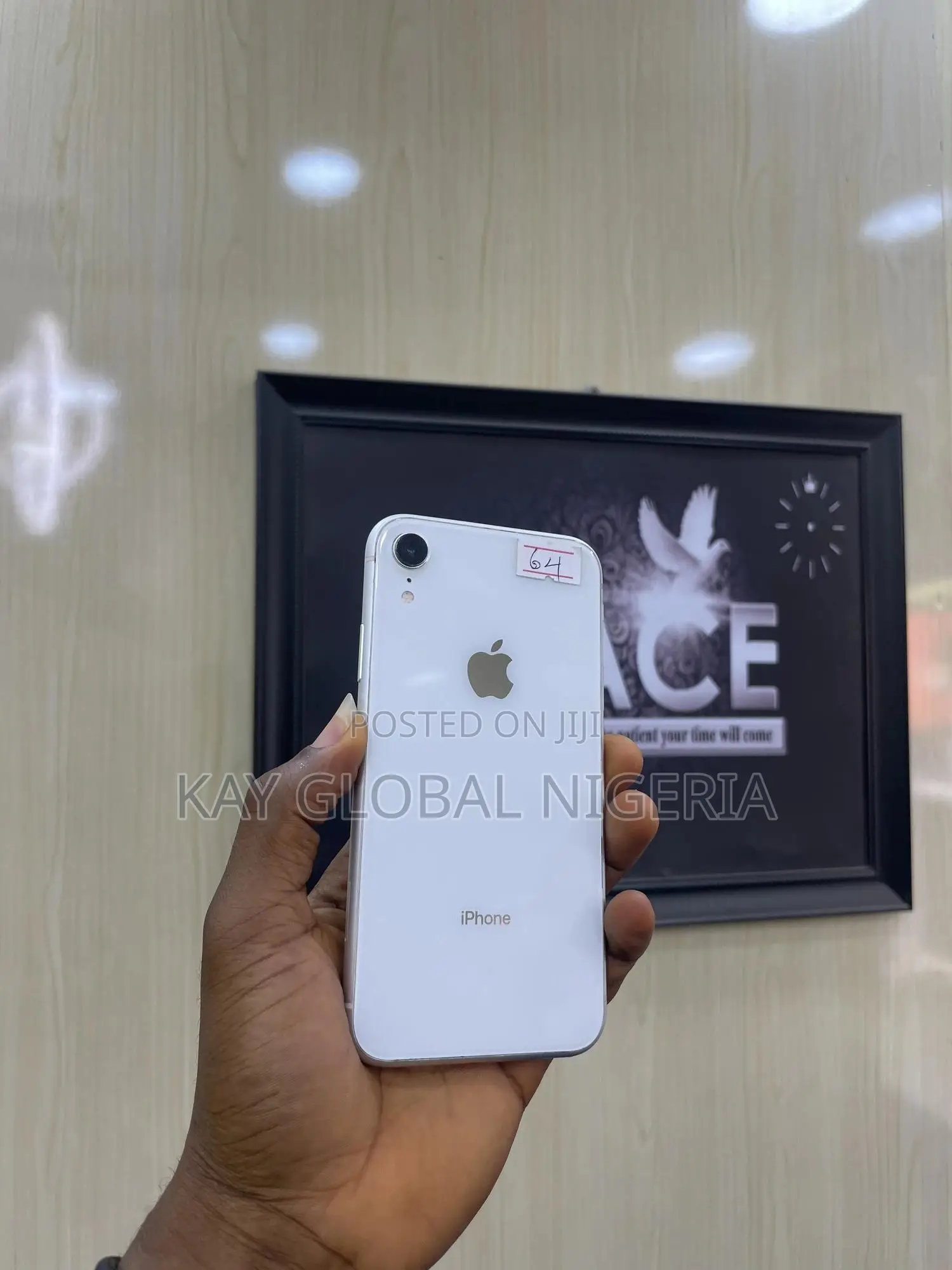 Apple iPhone XR 64 GB White