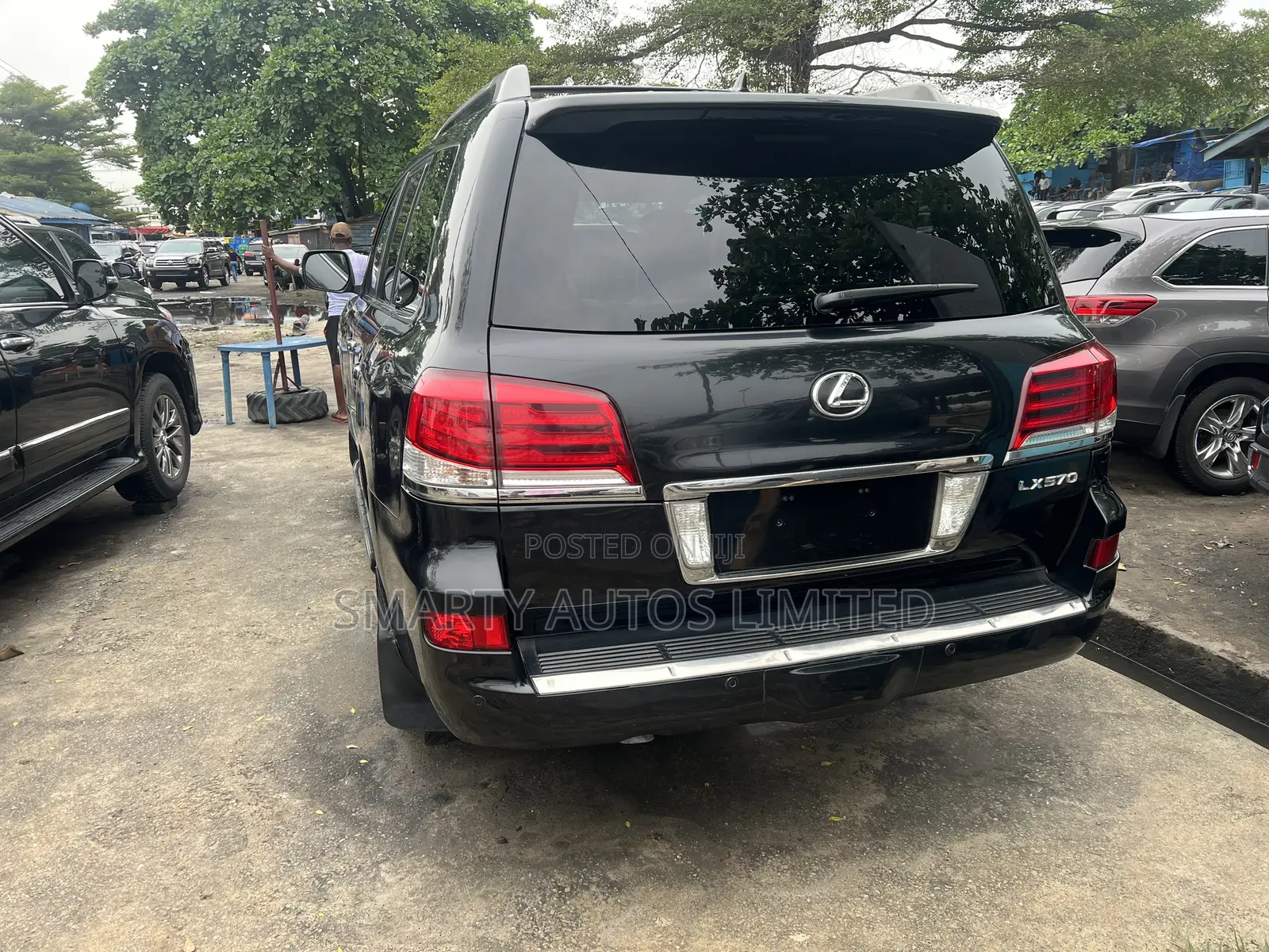 Lexus LX 2016 Black