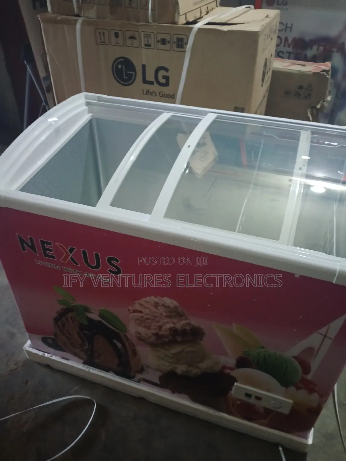 Nexus 300litres Chiller With Fast Freezing.
