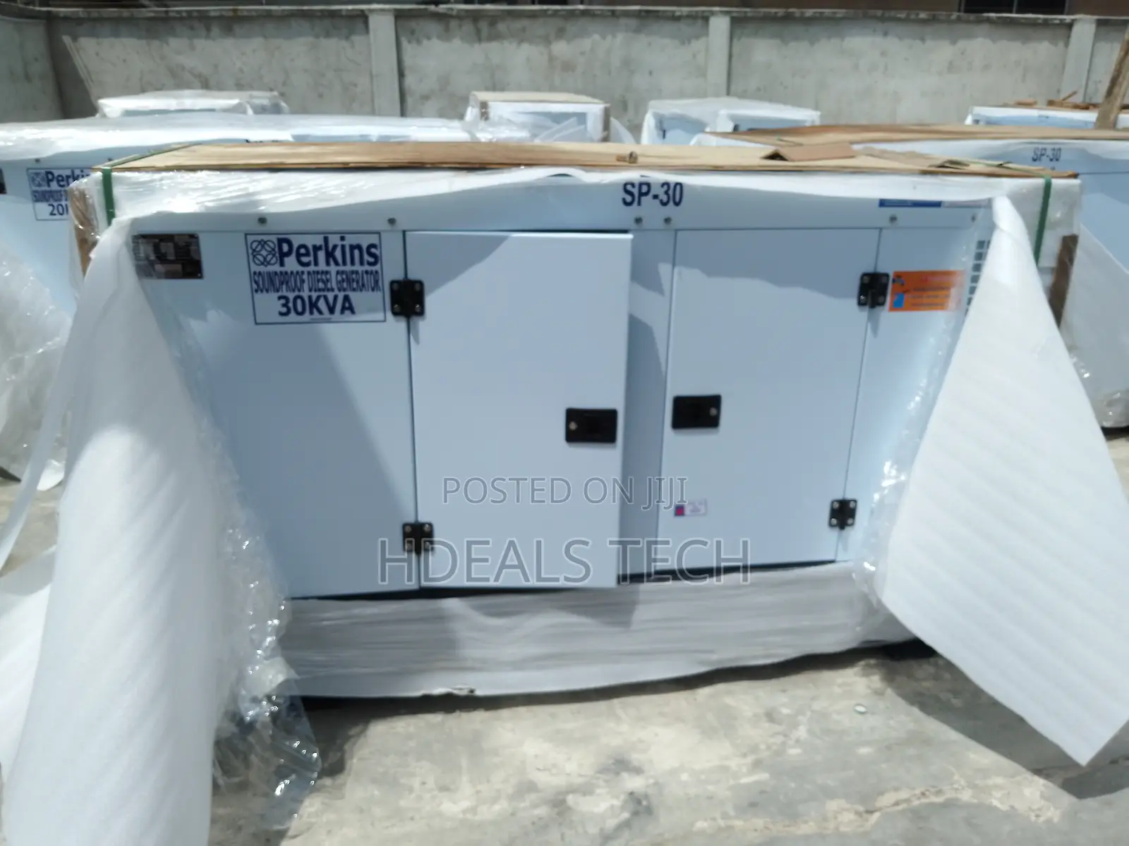 30kva Perkins Soundproof Diesel Engine Copper Generator