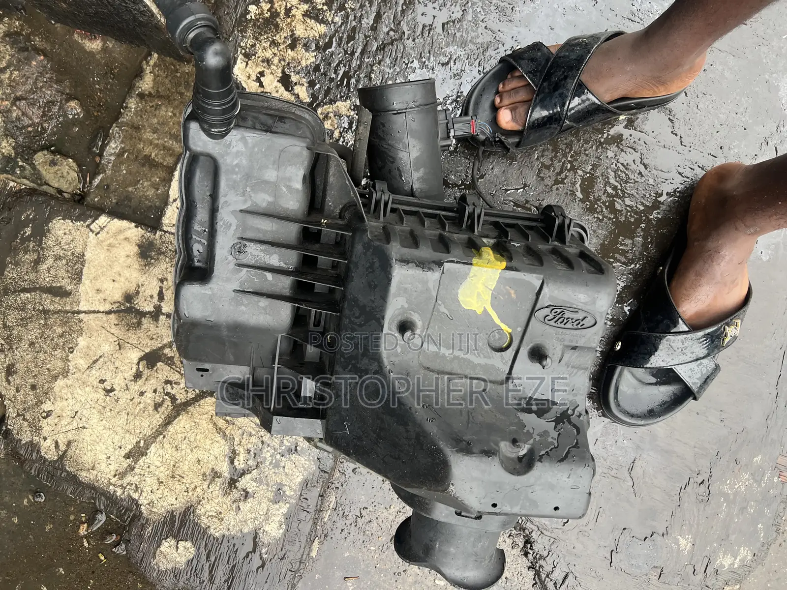 Ford F150 Air Flow Box and Water Can 2011 2012 2013 2014