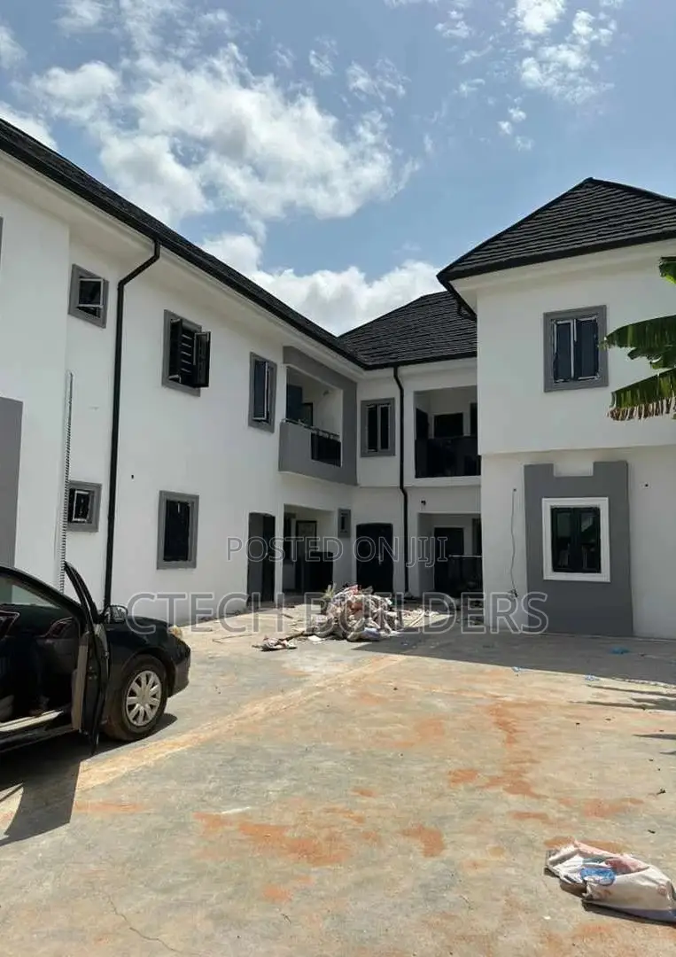 3bdrm Block of Flats in Benin City for sale