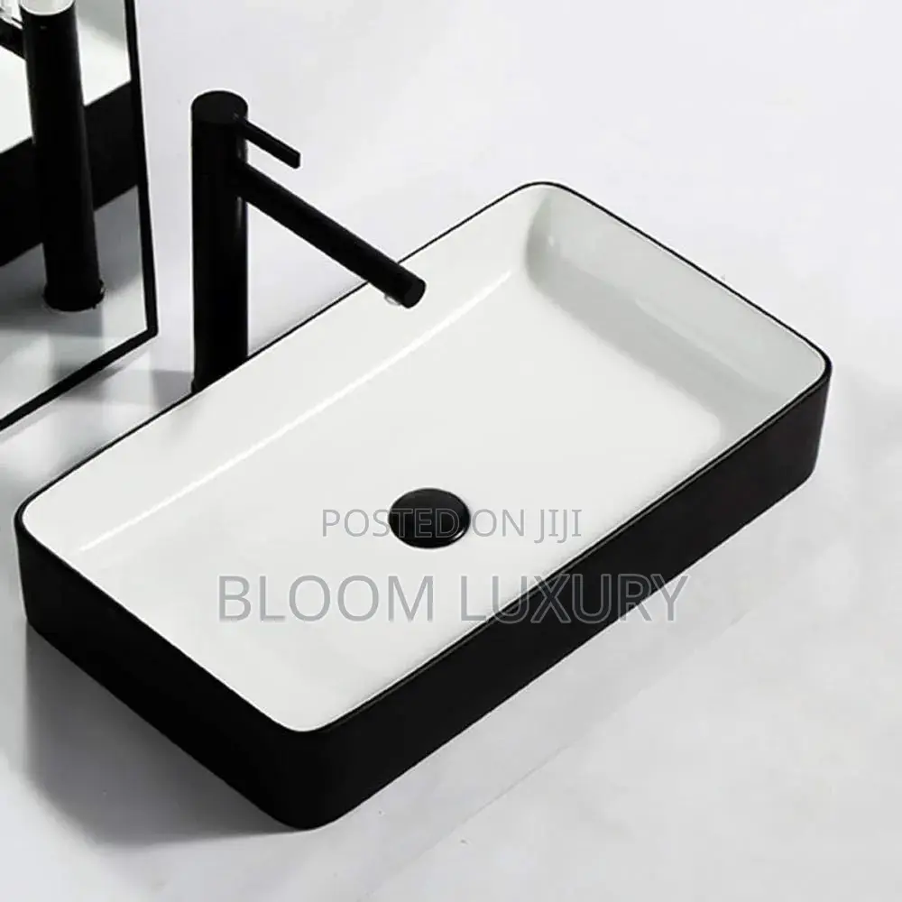 Black+White Countertop Basin