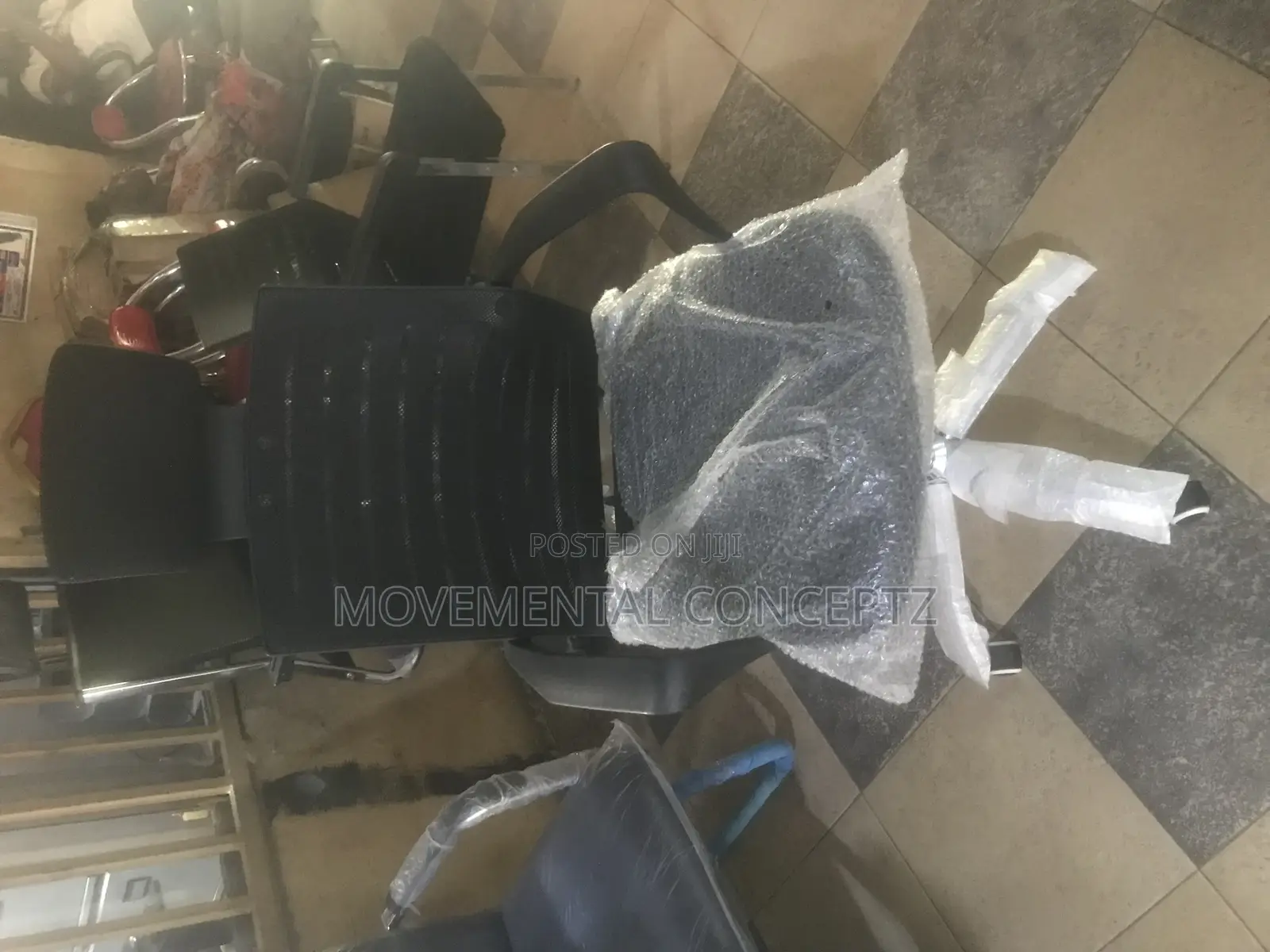 Office Swivel Chair With Headrest
