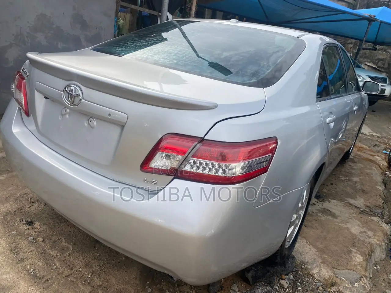 Toyota Camry LE 4dr Sedan (2.5L 4cyl 6AM) 2010 Silver