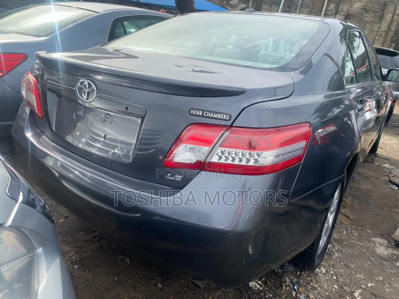 Toyota Camry LE 4dr Sedan (2.5L 4cyl 6A) 2011 Gray