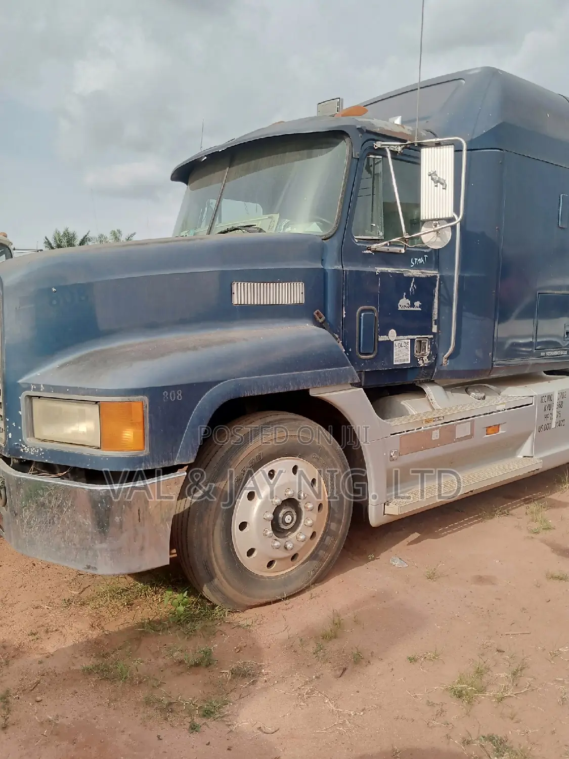 Mack Vision Truck Head 1993 Blue