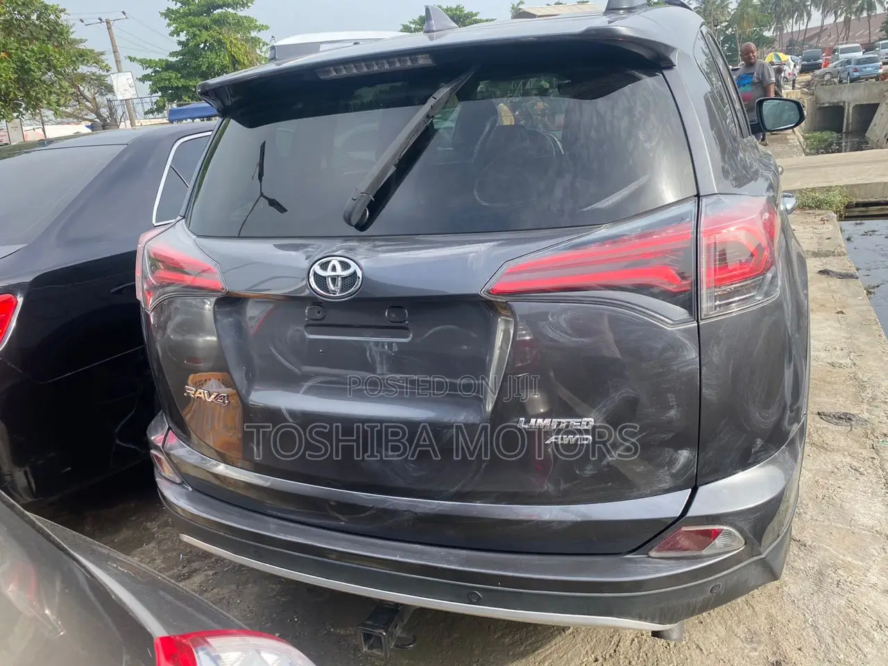 Toyota RAV4 2017 Gray