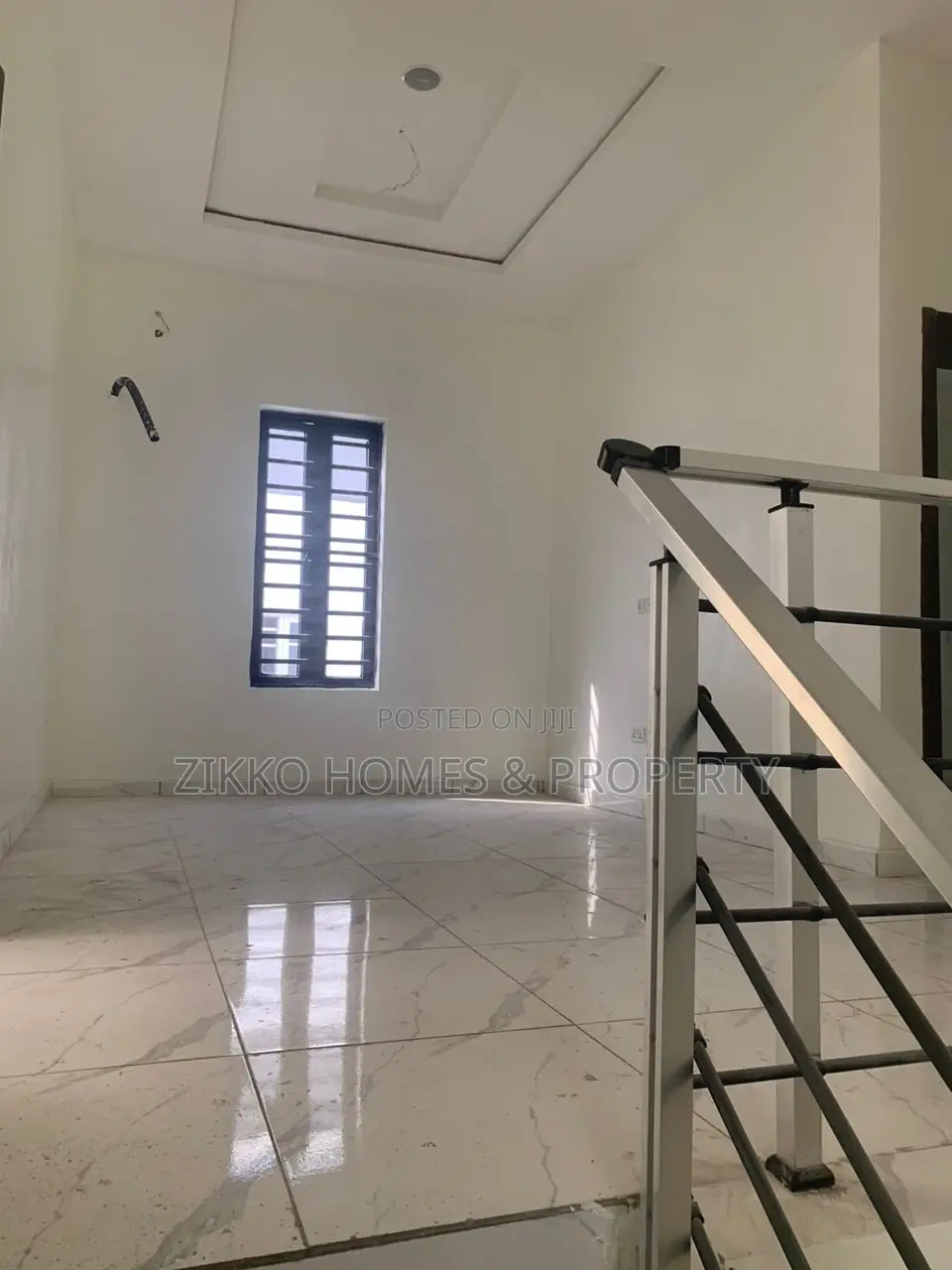 4bdrm Duplex in Ikota Gra for sale