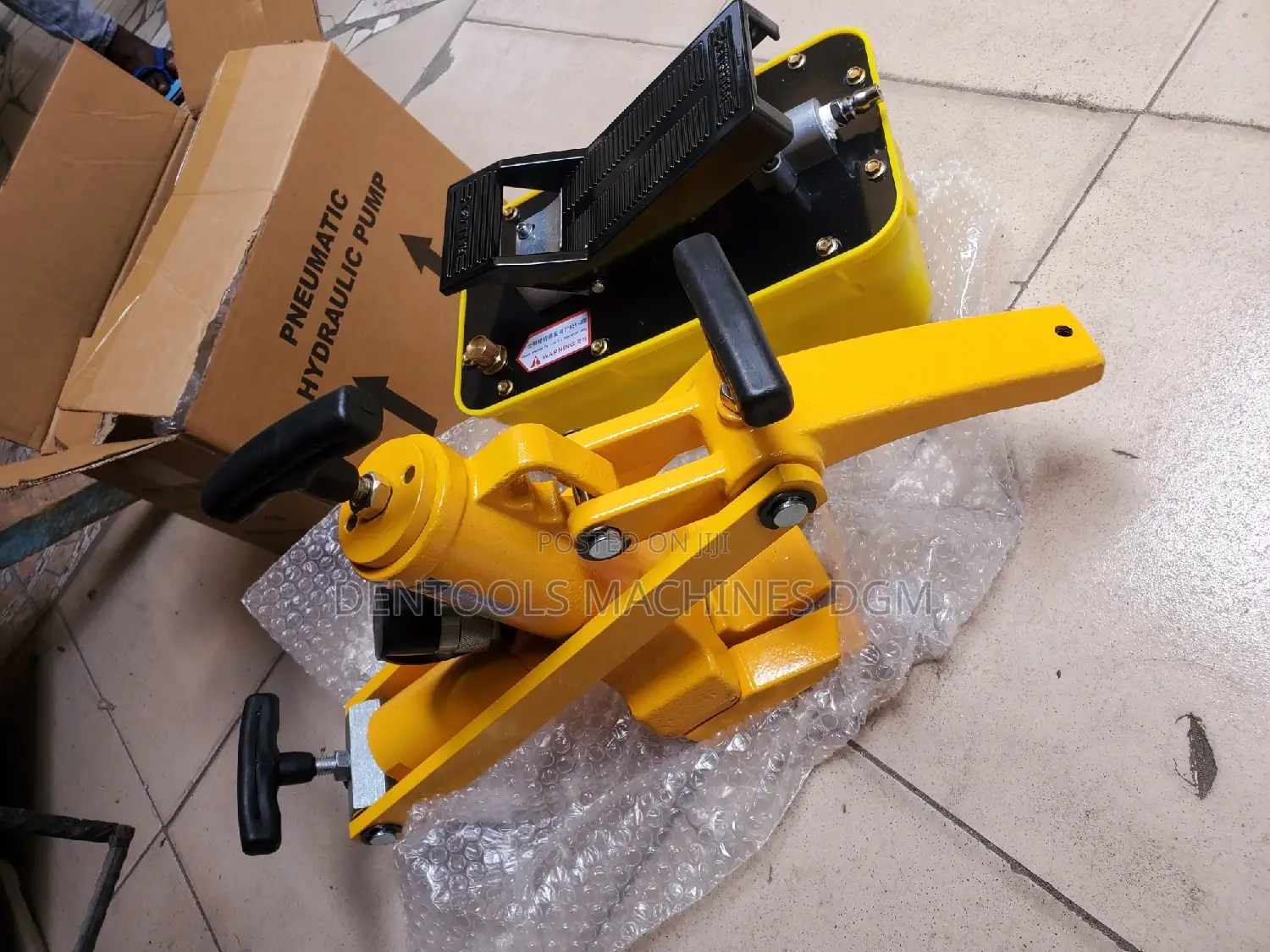 Hydraulic Bead Braker