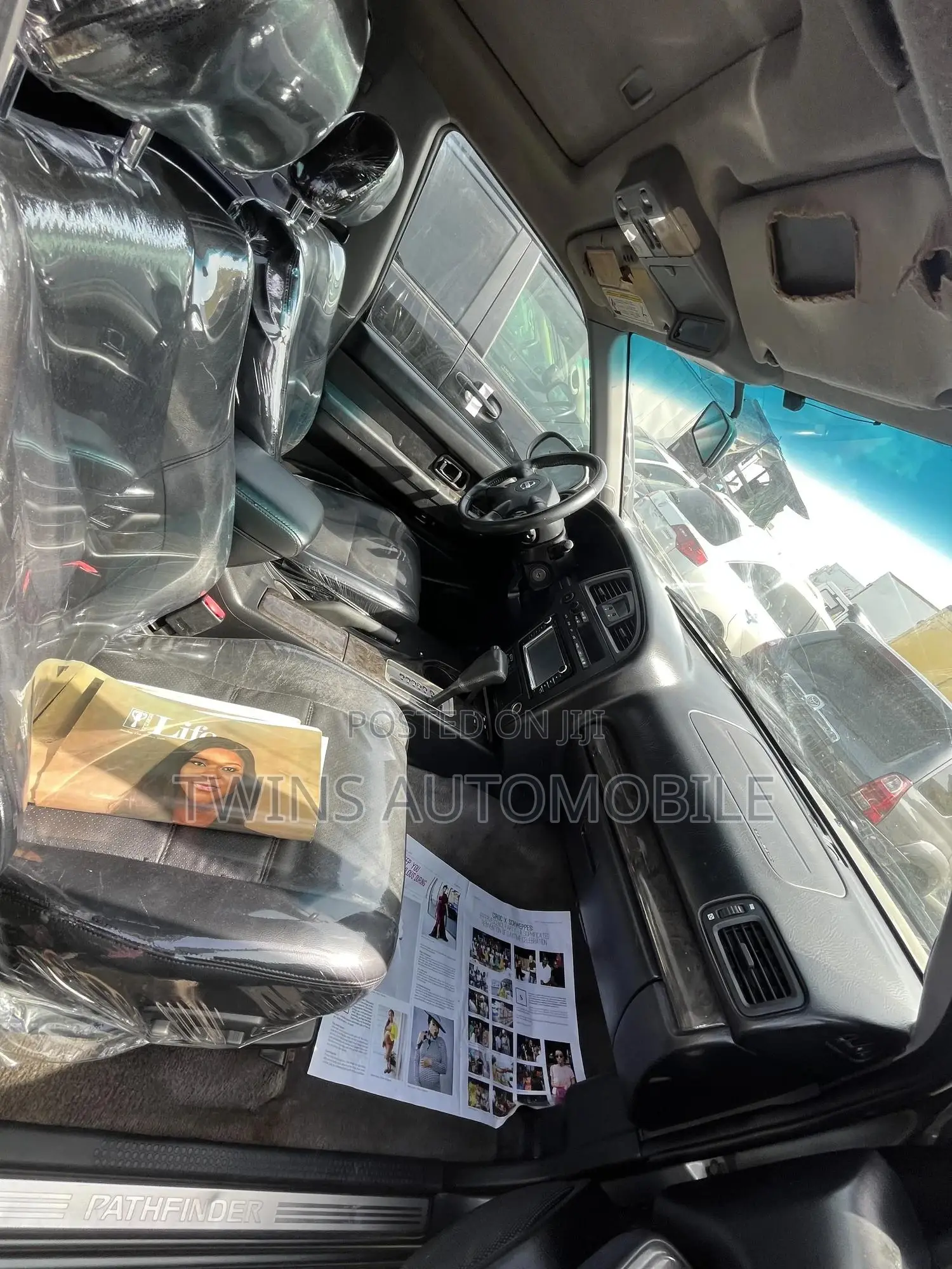 Nissan Pathfinder LE Platinum 2004 Gray