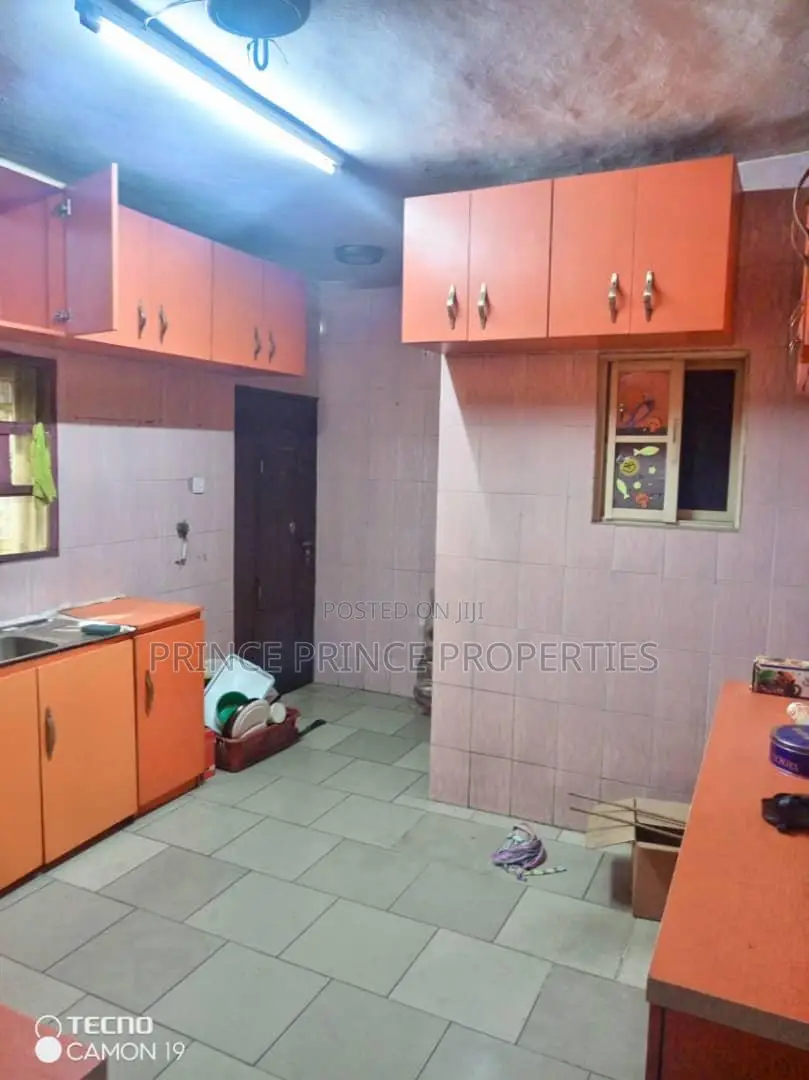 Furnished 5bdrm Duplex in Surulere for rent