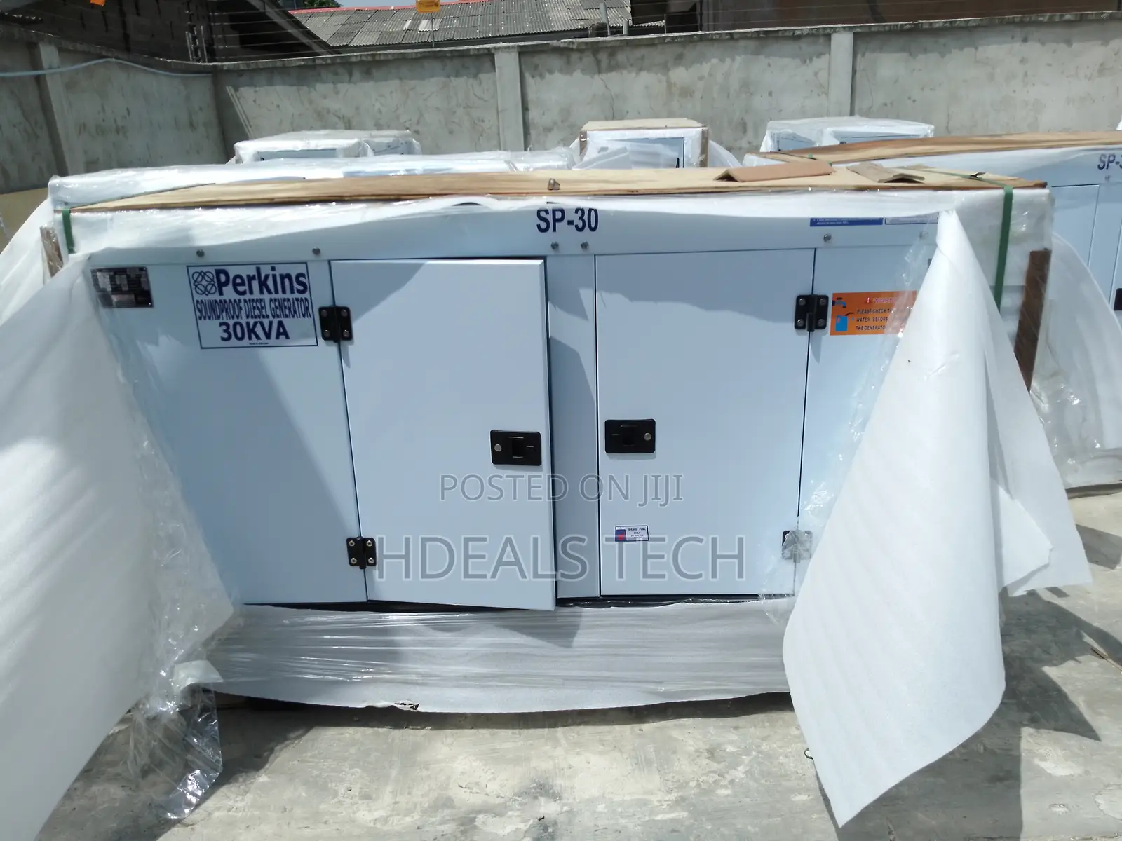30kva Soundproof Perkins Diesel Generator.