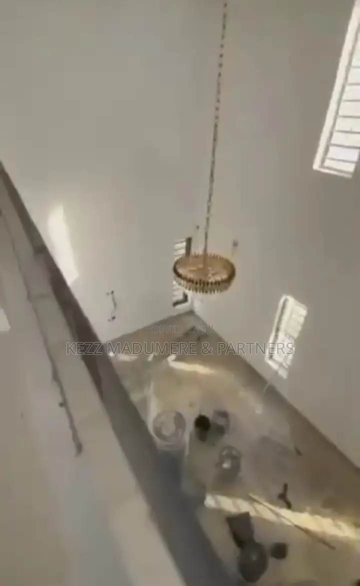4bdrm Duplex in Centenary City for sale