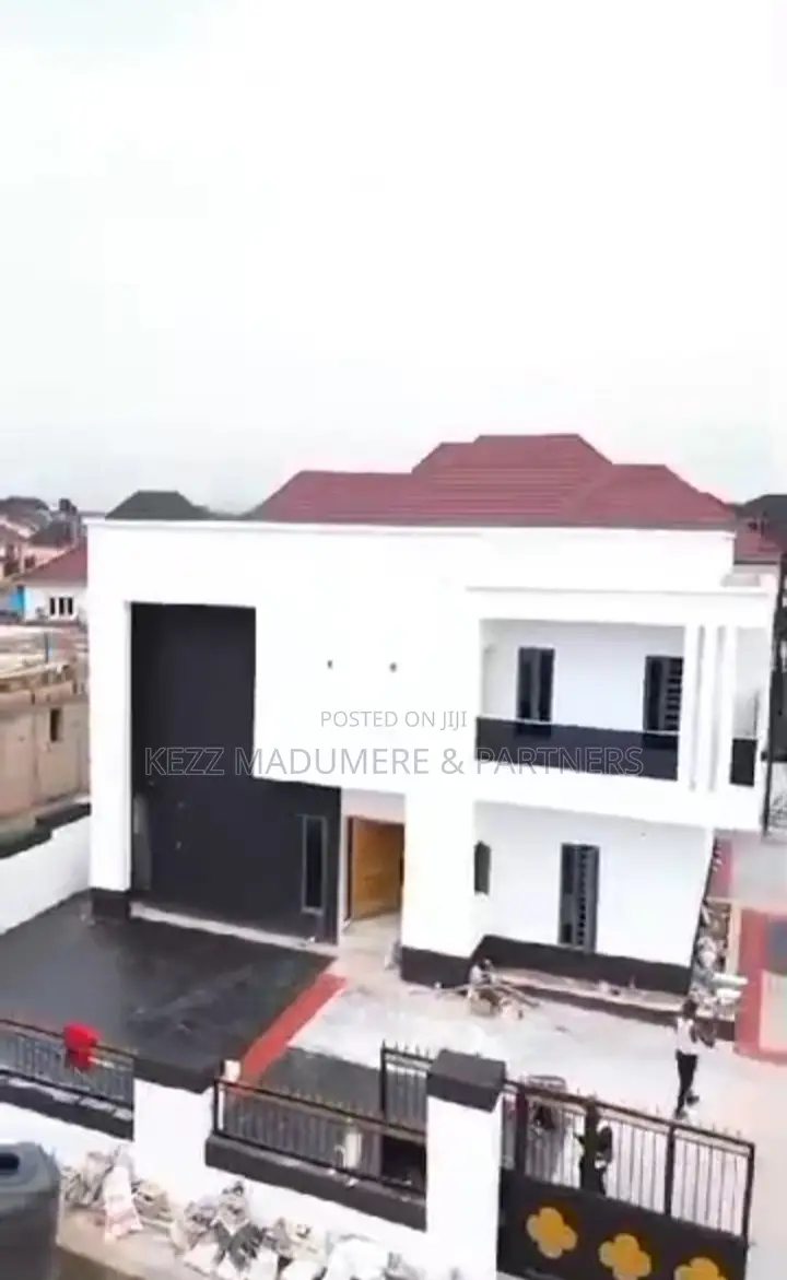 4bdrm Duplex in Centenary City for sale