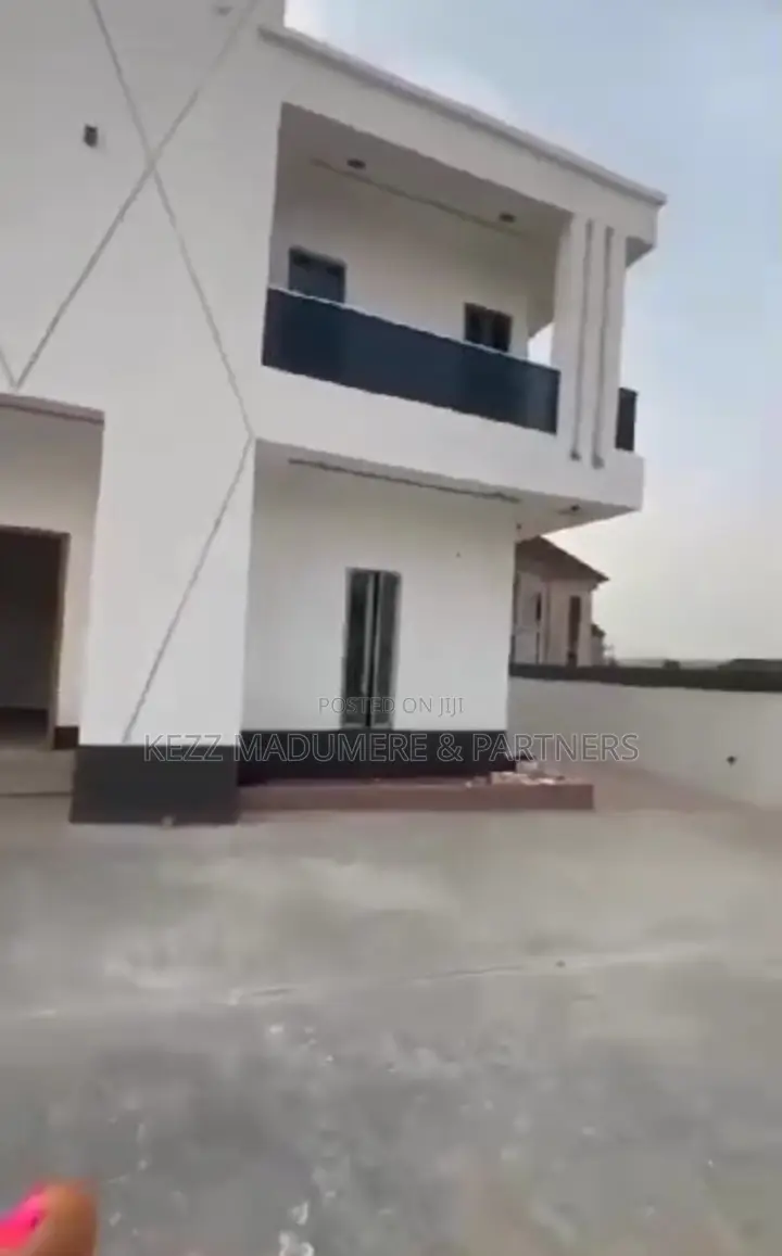 4bdrm Duplex in Centenary City for sale