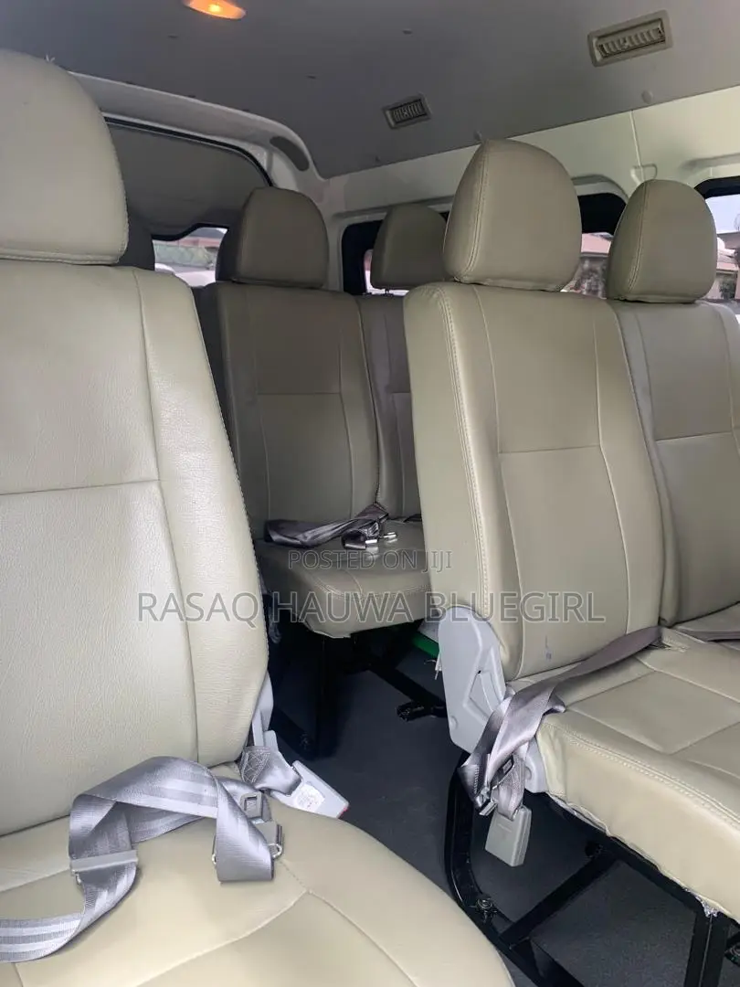 2023 Hummer Buses Now Available for Hire