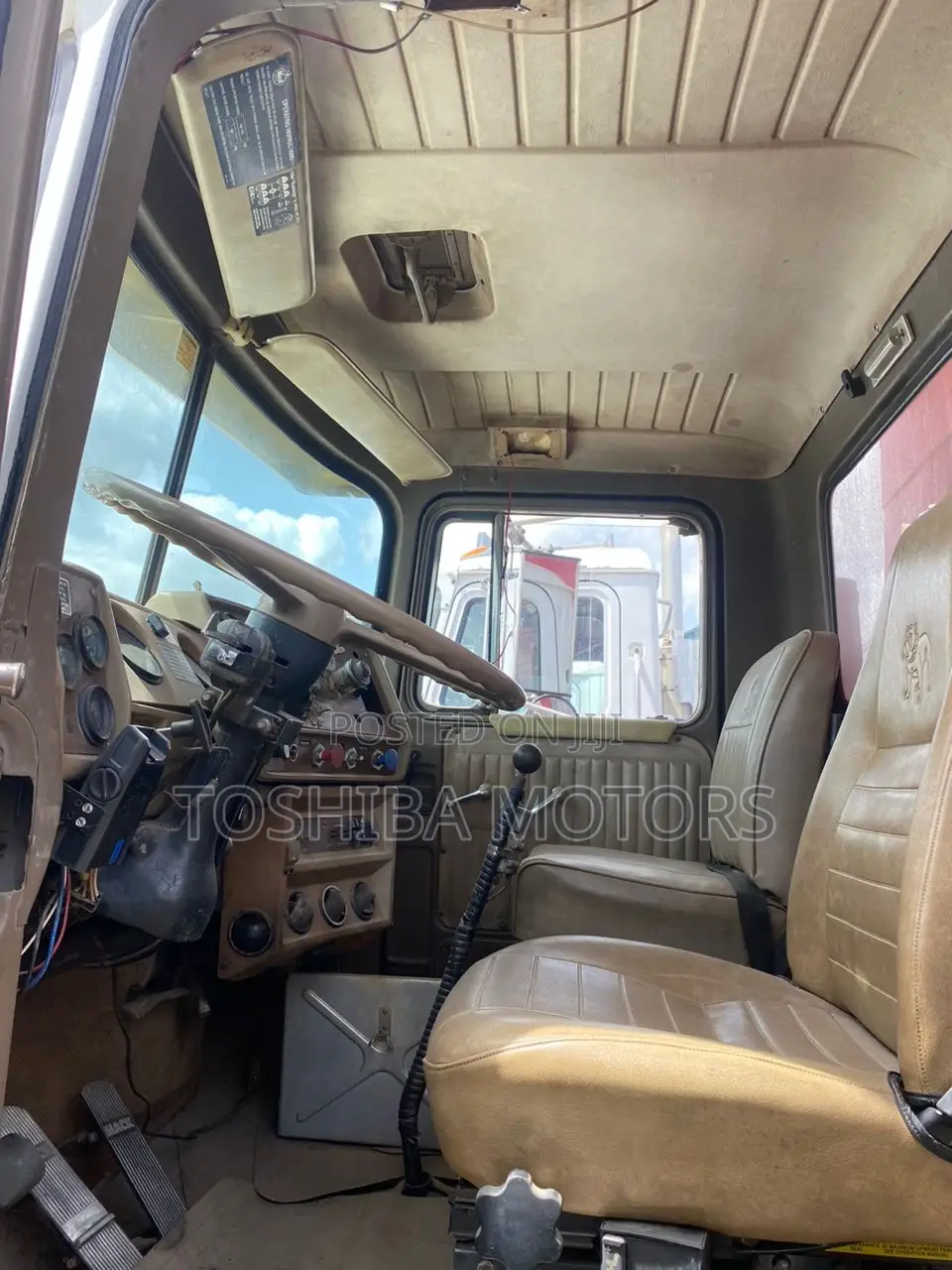 Mack Dump Truck R Model