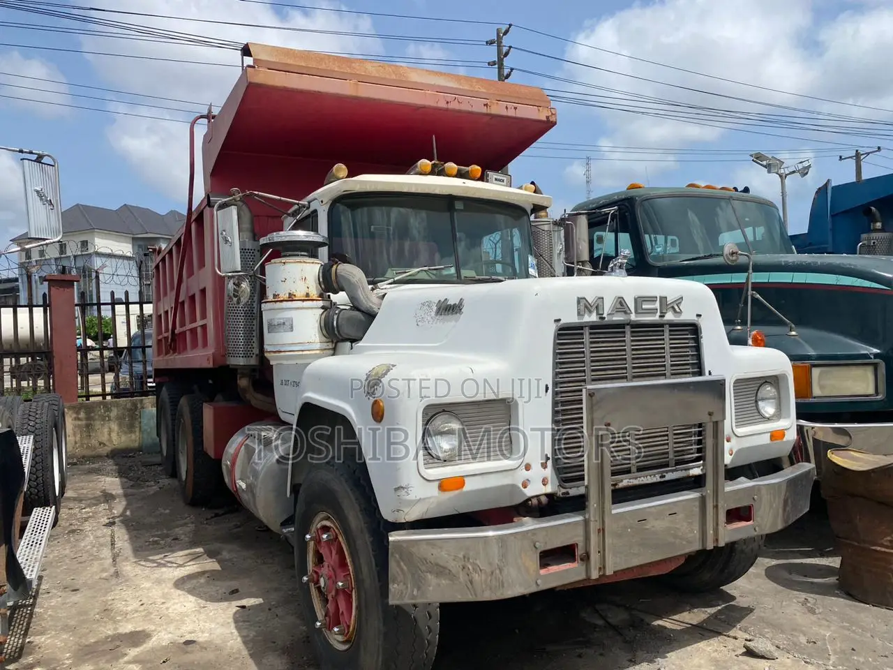 Mack Dump Truck R Model