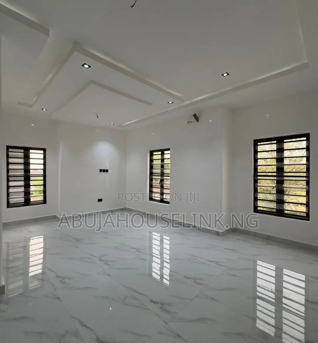 4bdrm Duplex in Apo Resettlement for sale