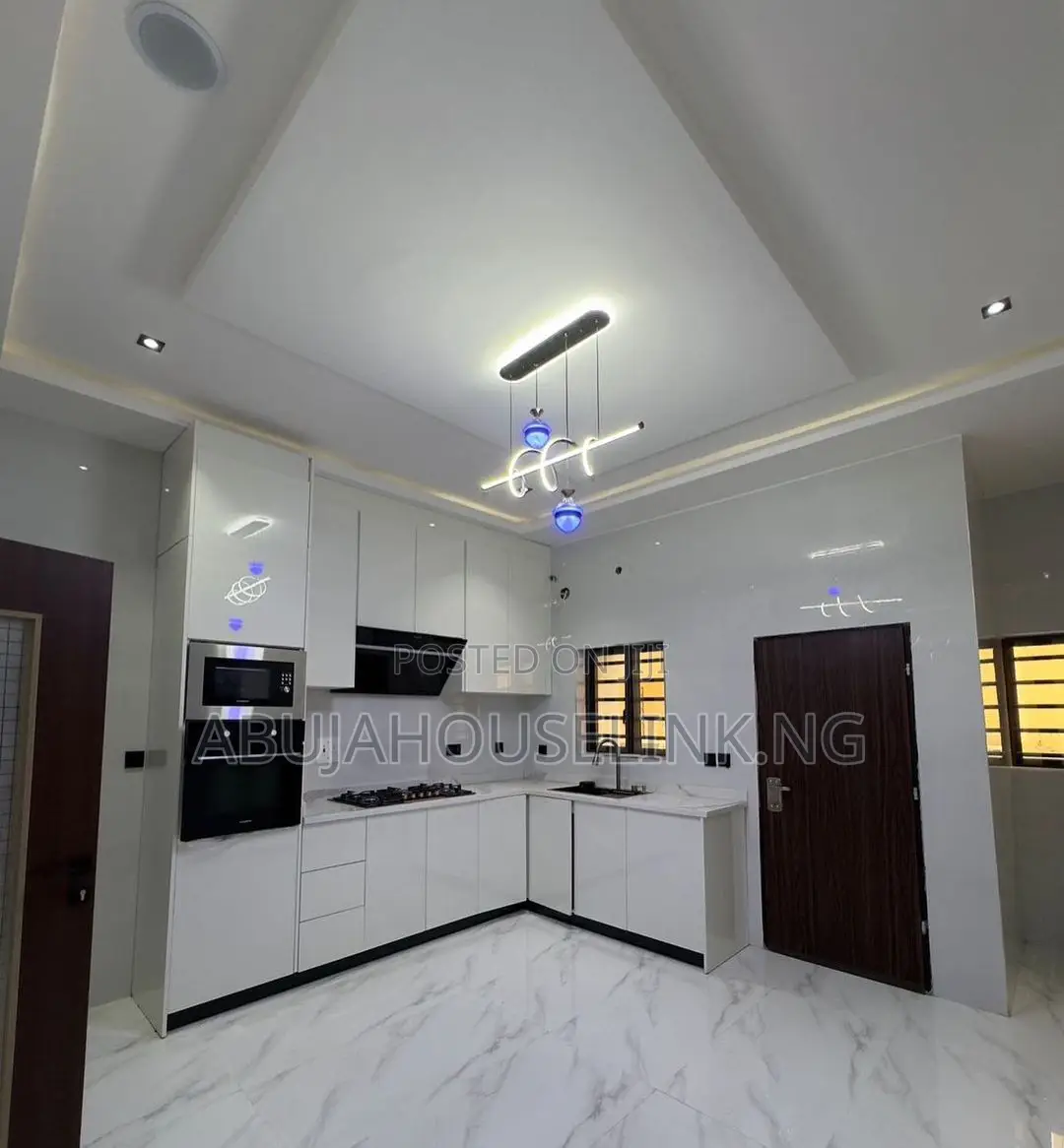 4bdrm Duplex in Apo Resettlement for sale