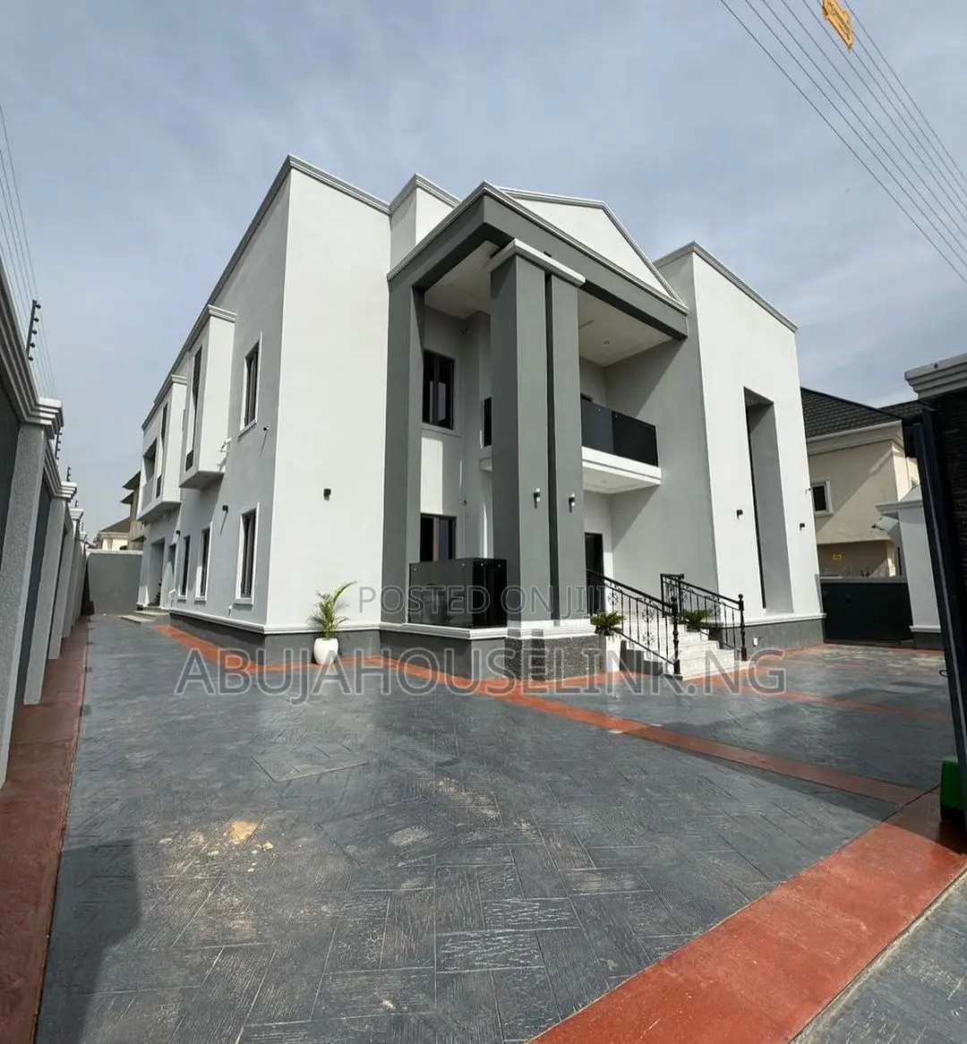 4bdrm Duplex in Apo Resettlement for sale