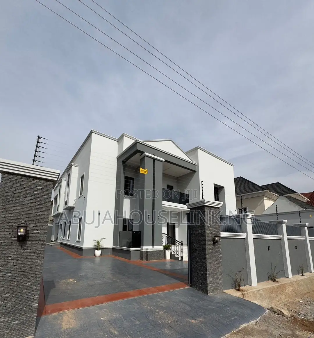 4bdrm Duplex in Apo Resettlement for sale