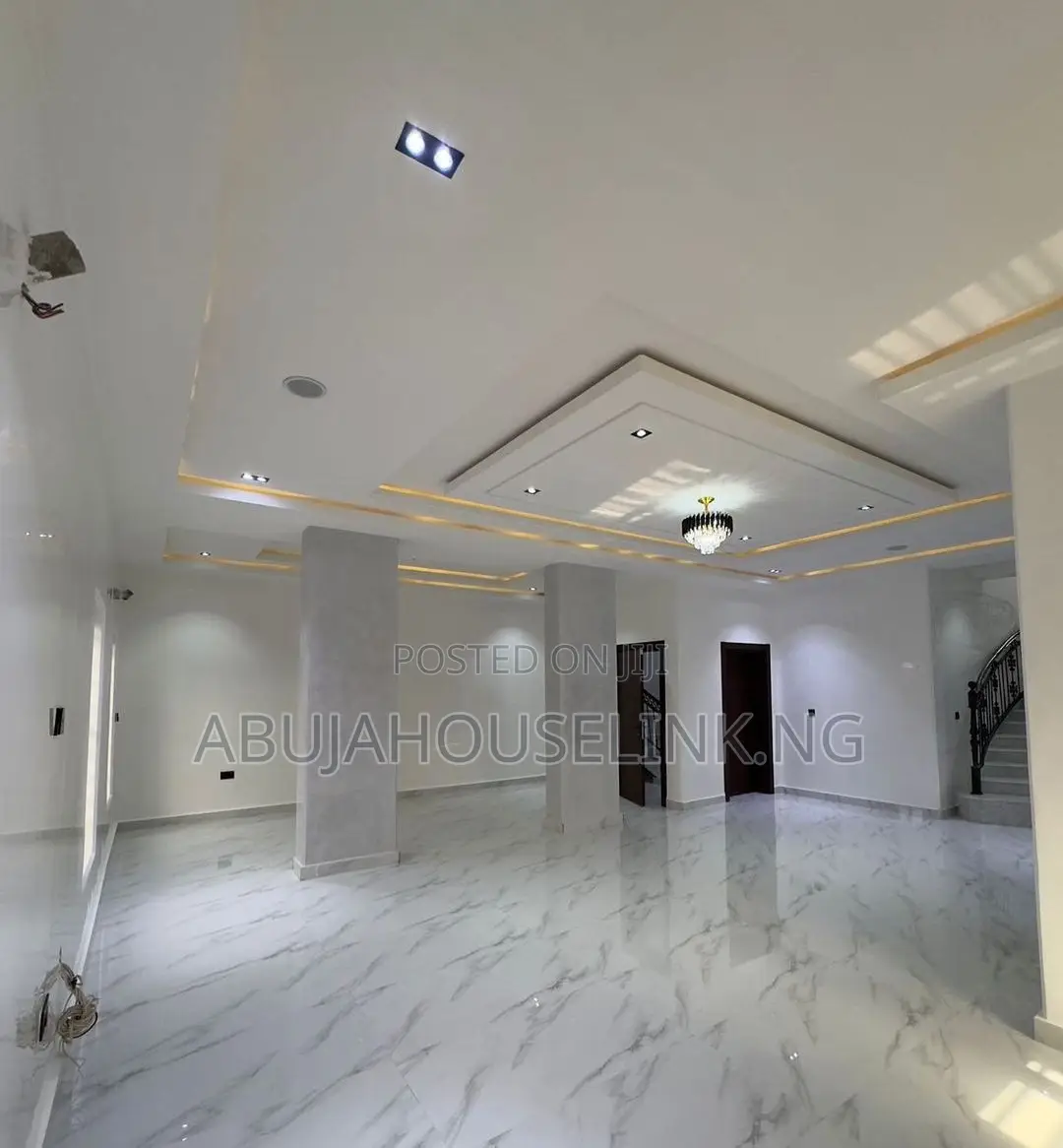 4bdrm Duplex in Apo Resettlement for sale