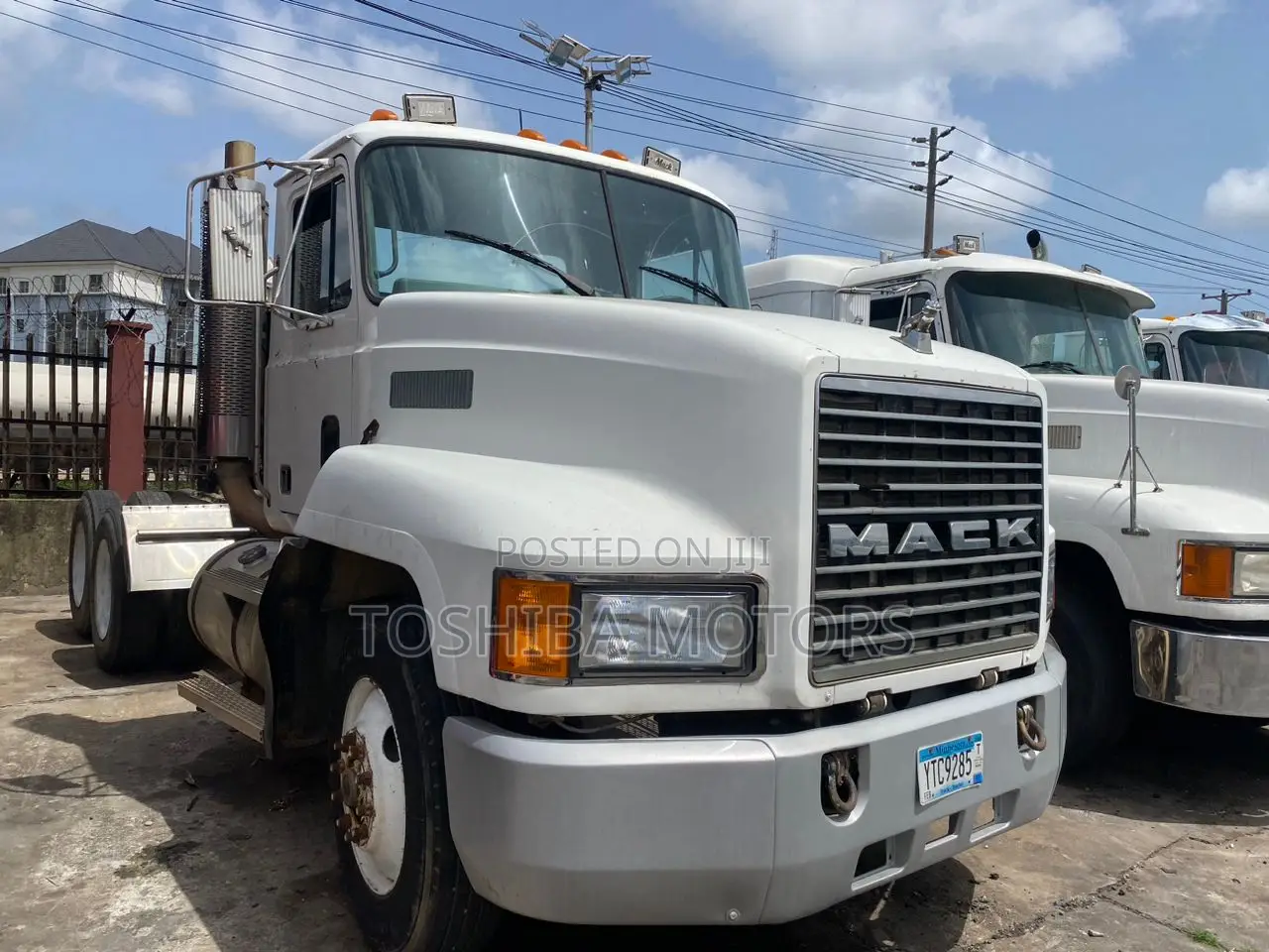 Foreign Used Mack Truck Dump Truck 1998 White