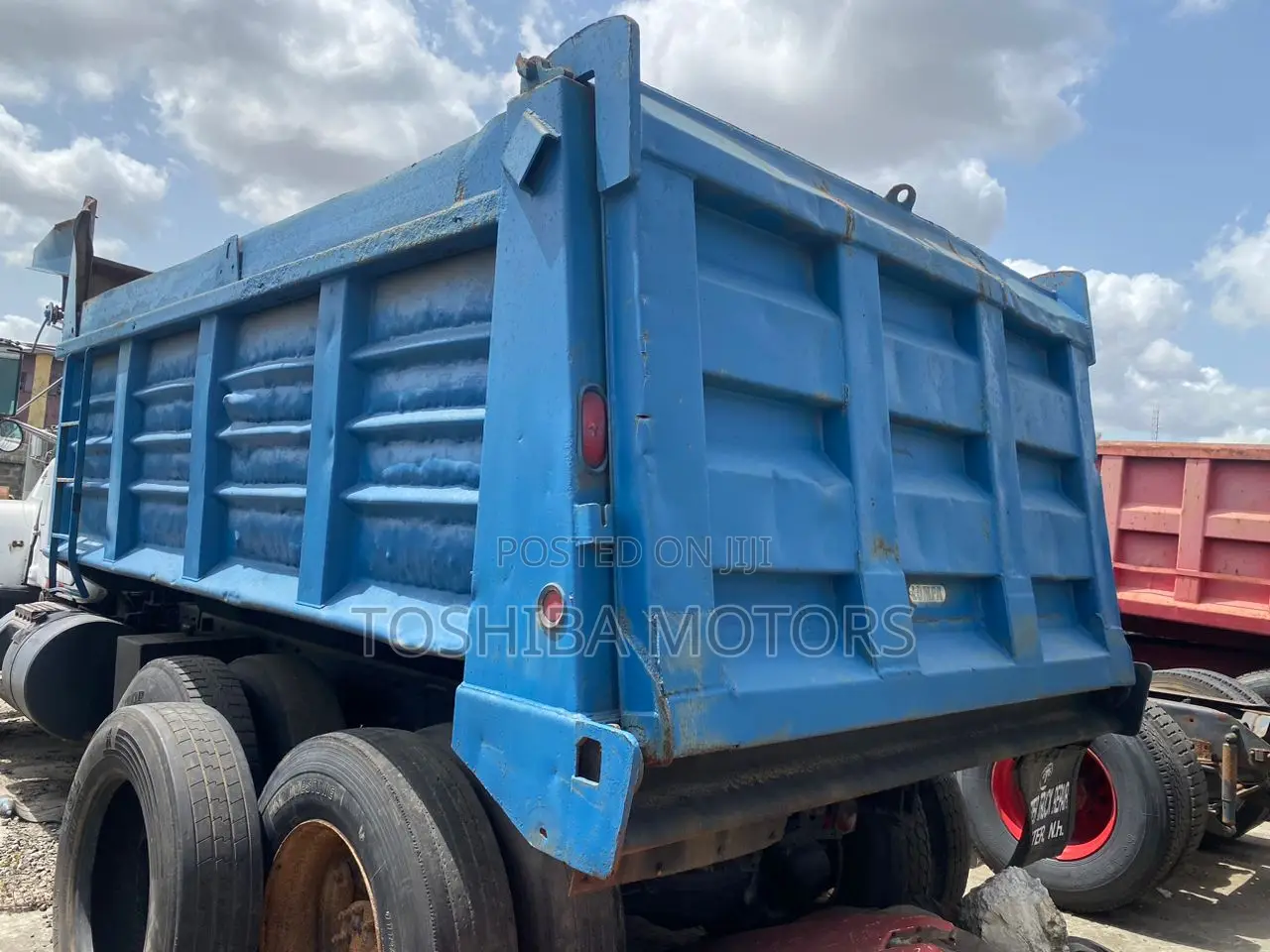 Mack Dump Truck R Model 1998 Model
