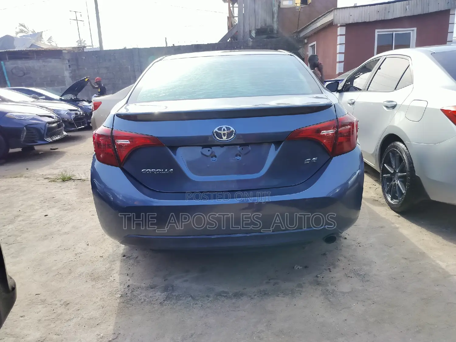 Toyota Corolla SE (1.8L 4cyl 2A) 2018 Gray