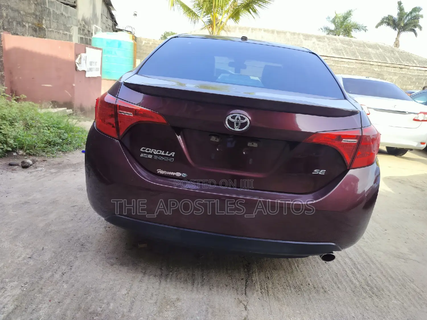 Toyota Corolla SE (1.8L 4cyl 6M) 2018 Burgundy