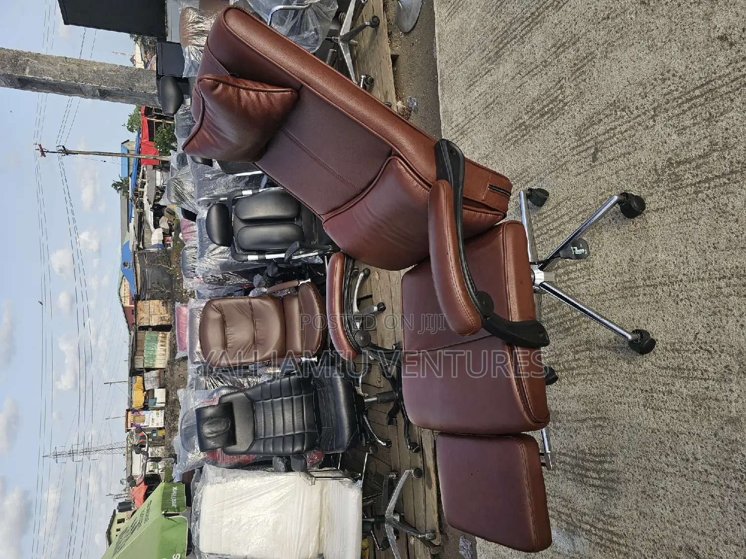 Executive Leather Chair With Leg Rest