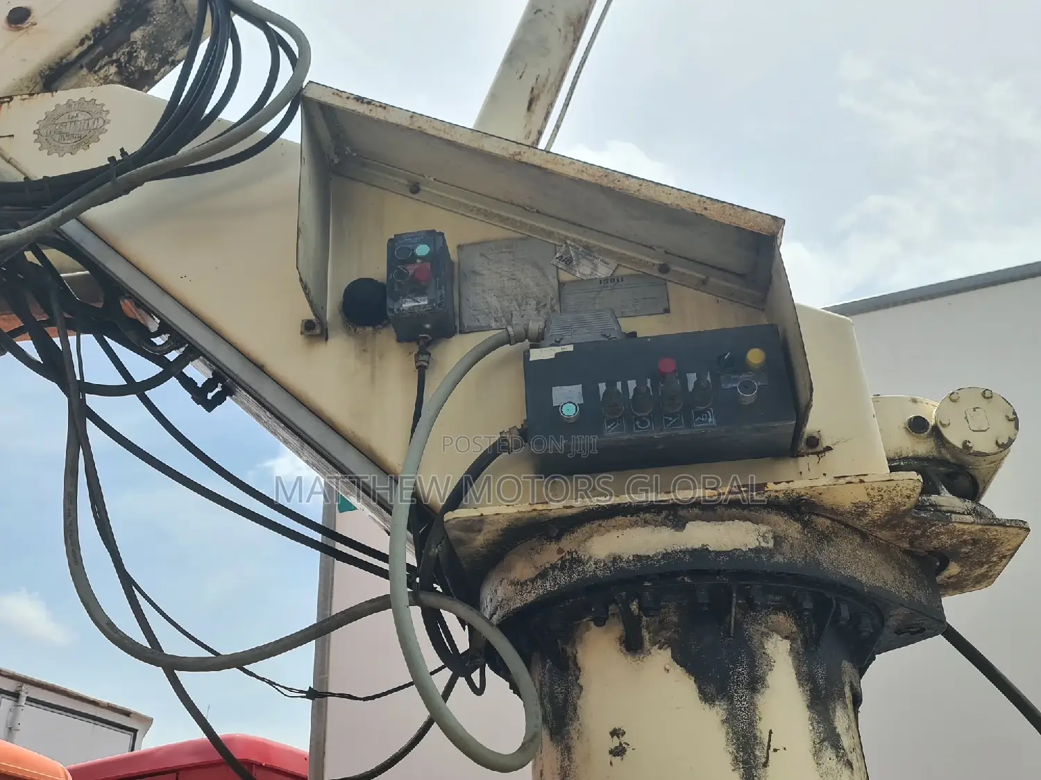 Foreign Used Mercedes Benz Street Lights Maintenance Truck