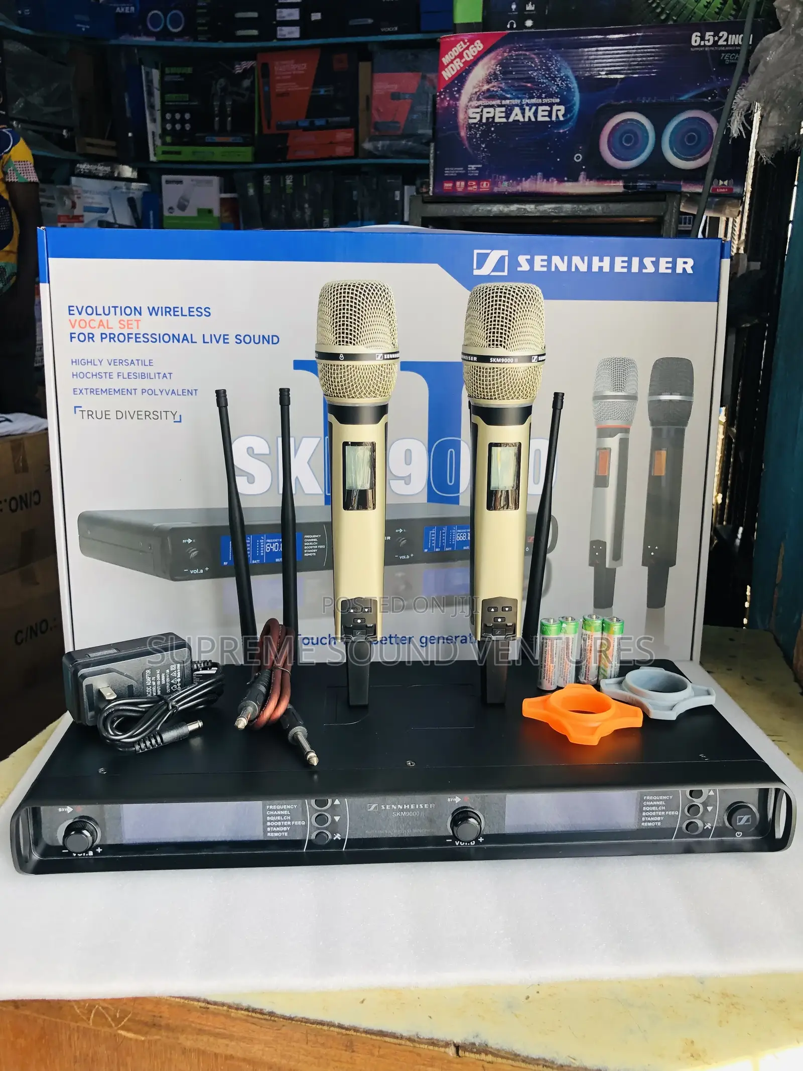 SKM9000 Wireless Microphone