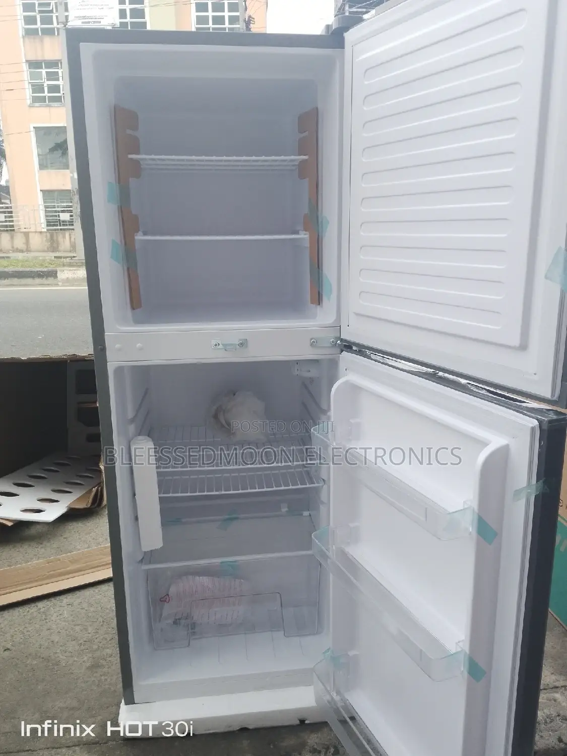Skyrun Low Voltage Standing Fridge 3 Years Warranty