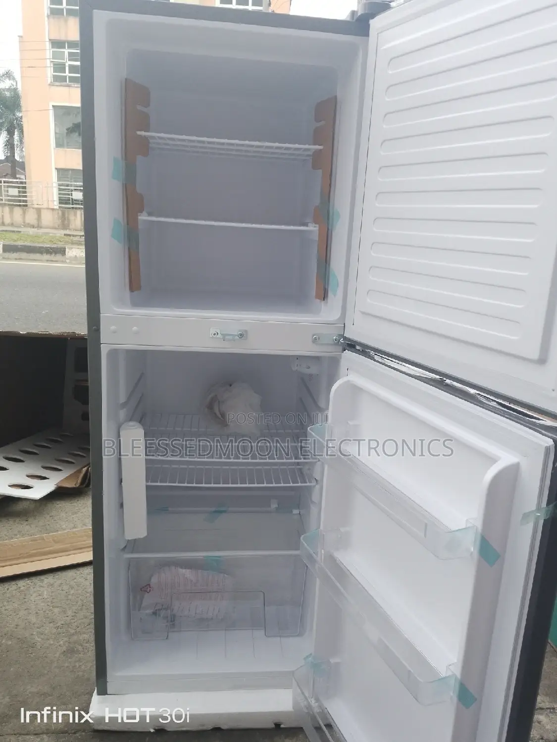 Skyrun Low Voltage Standing Fridge 3 Years Warranty