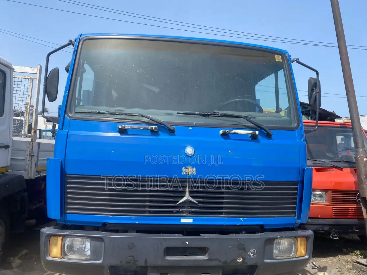 Mercedes Benz 814 2004 Model
