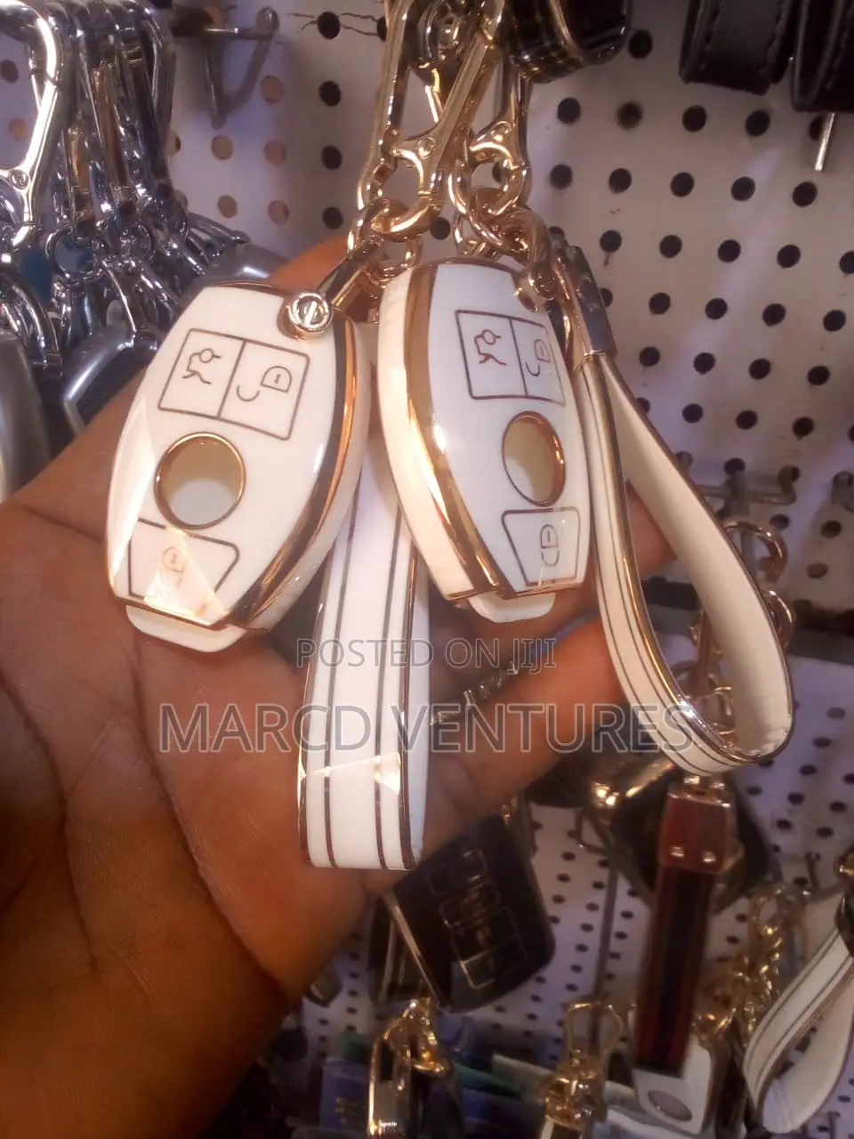 Key Case Covers With Key Holder Available for All Car Model.