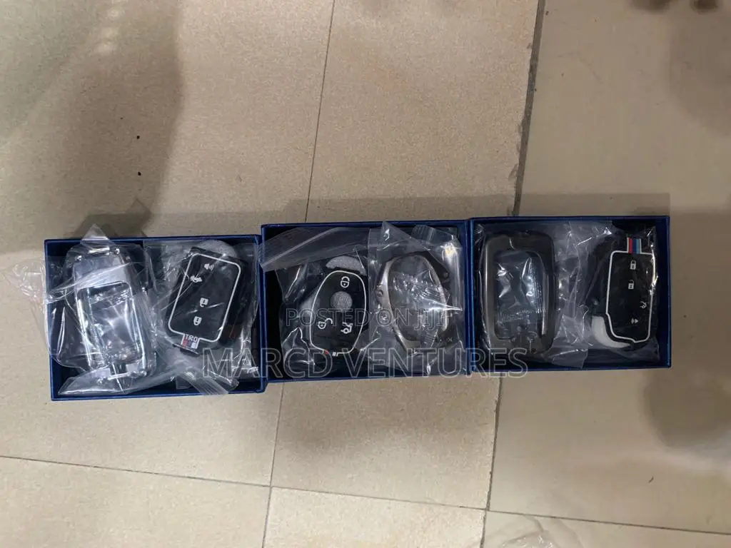 Key Case Covers With Key Holder Available for All Car Model.