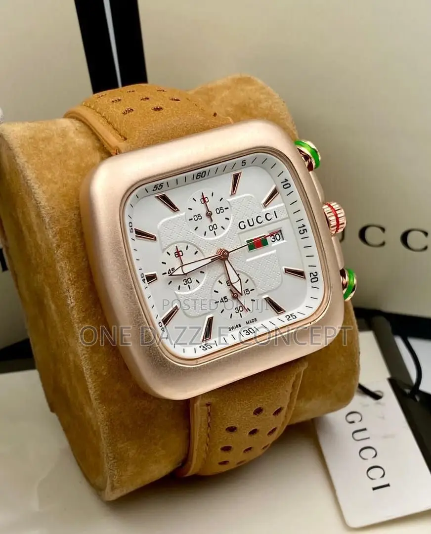 Gucci Leather Wrist Watch